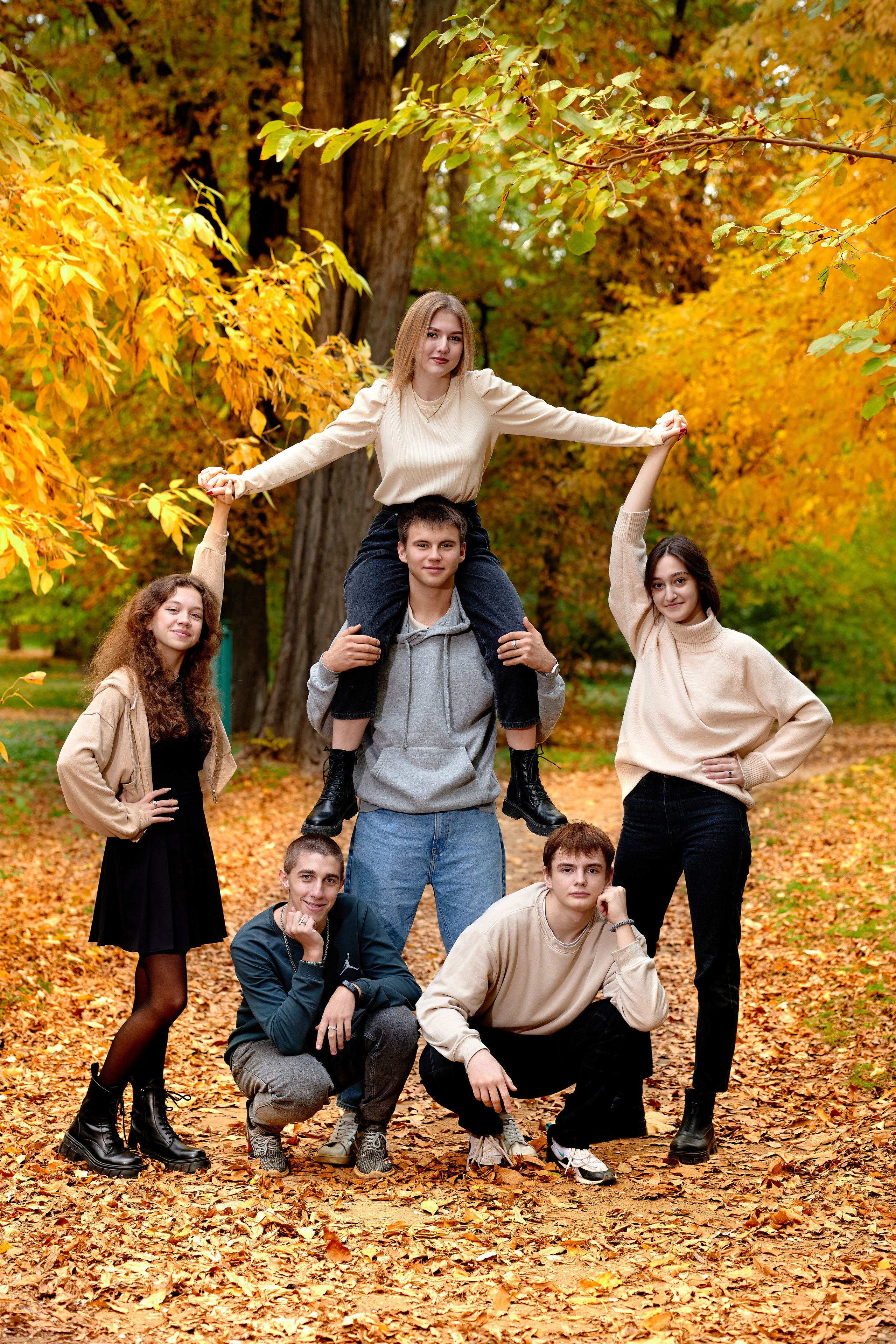 Фотосессии на выпускной альбом таганрог. Фотограф Выпускные альбомы Таганрог Сергей Коробченко