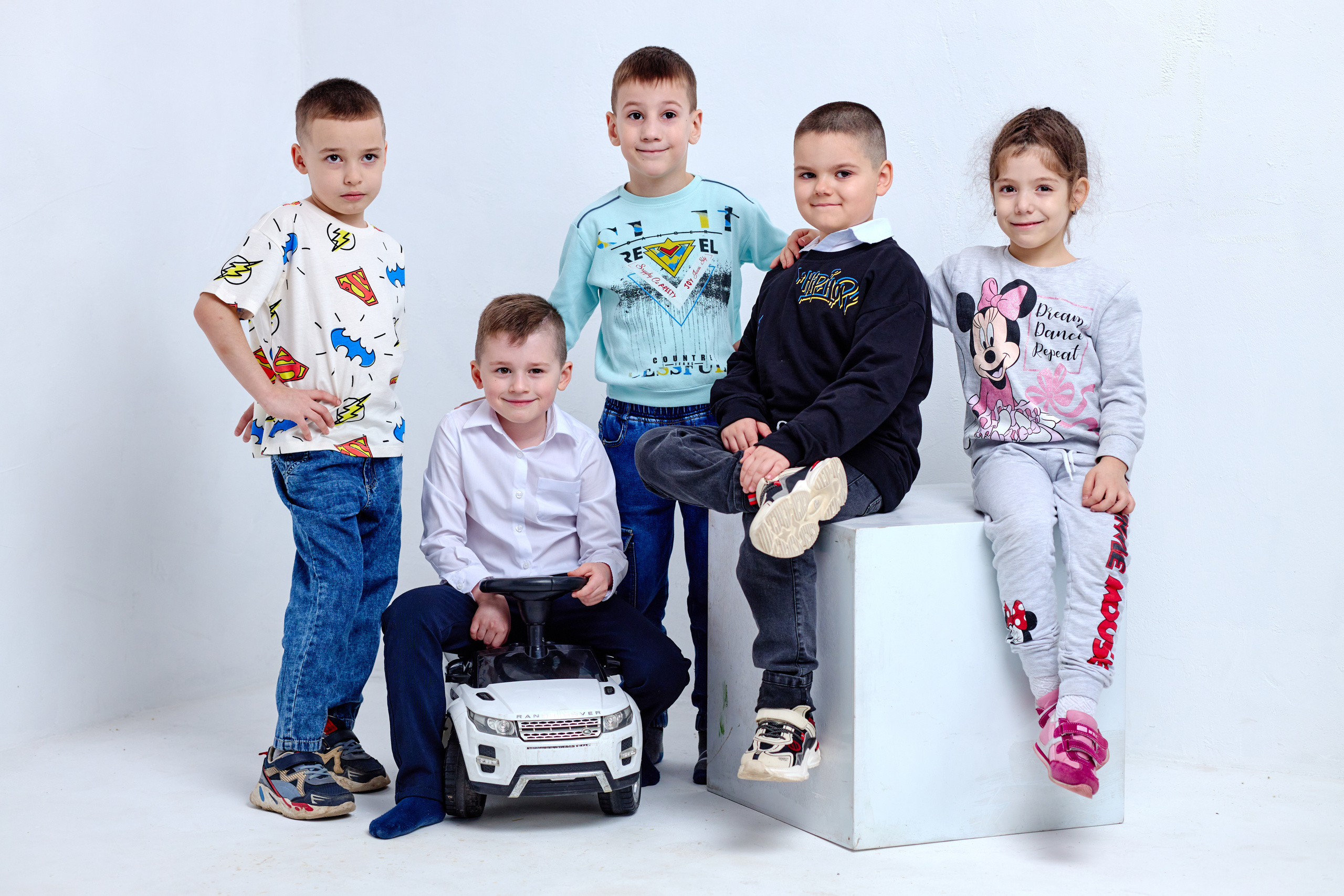 Групповые сьемки детей на выпускные альбомы таганрог. Фотограф Выпускные альбомы Таганрог Сергей Коробченко