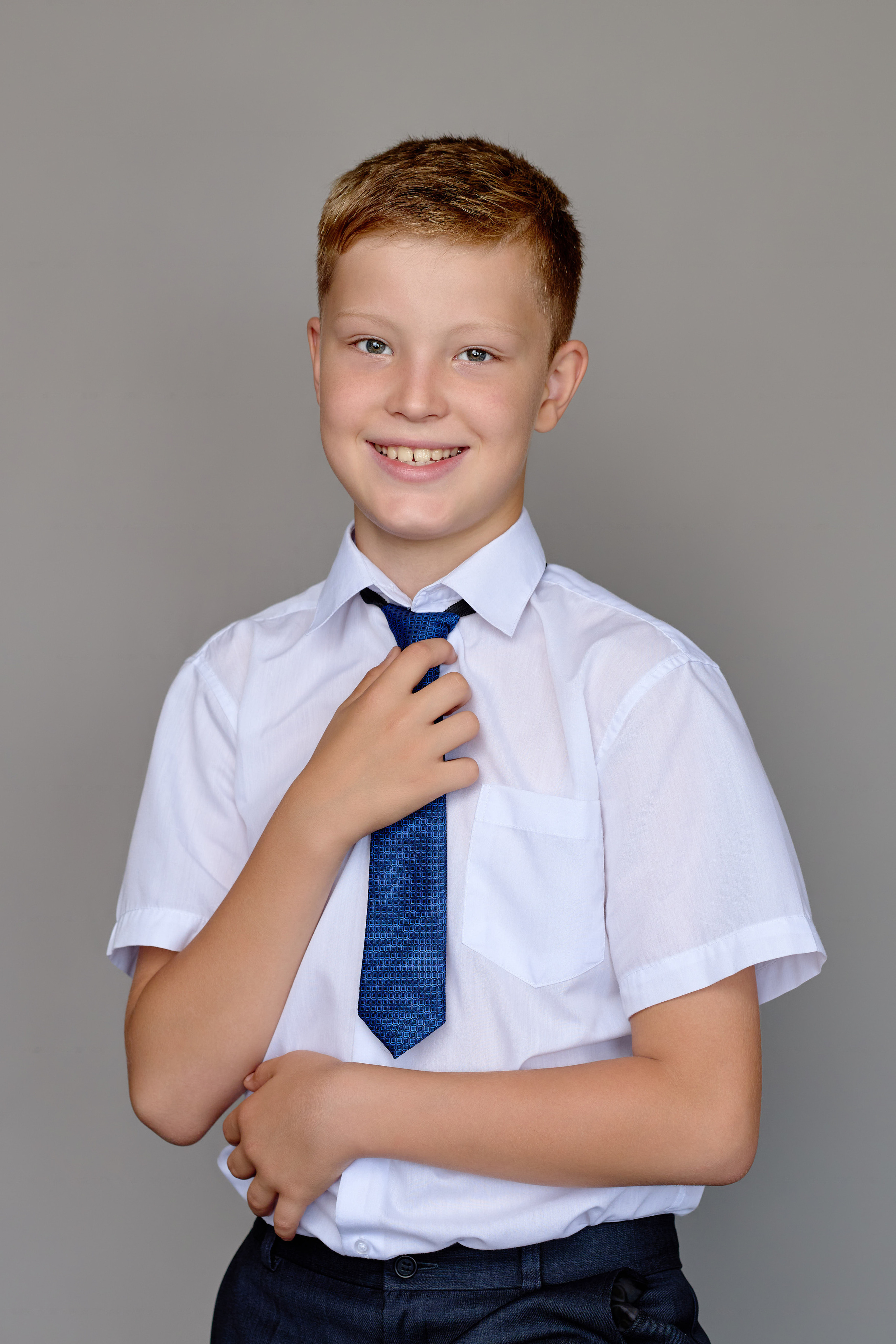 Студийная сьемки школьников для выпускного альбома таганрог. Фотограф Выпускные альбомы Таганрог Сергей Коробченко