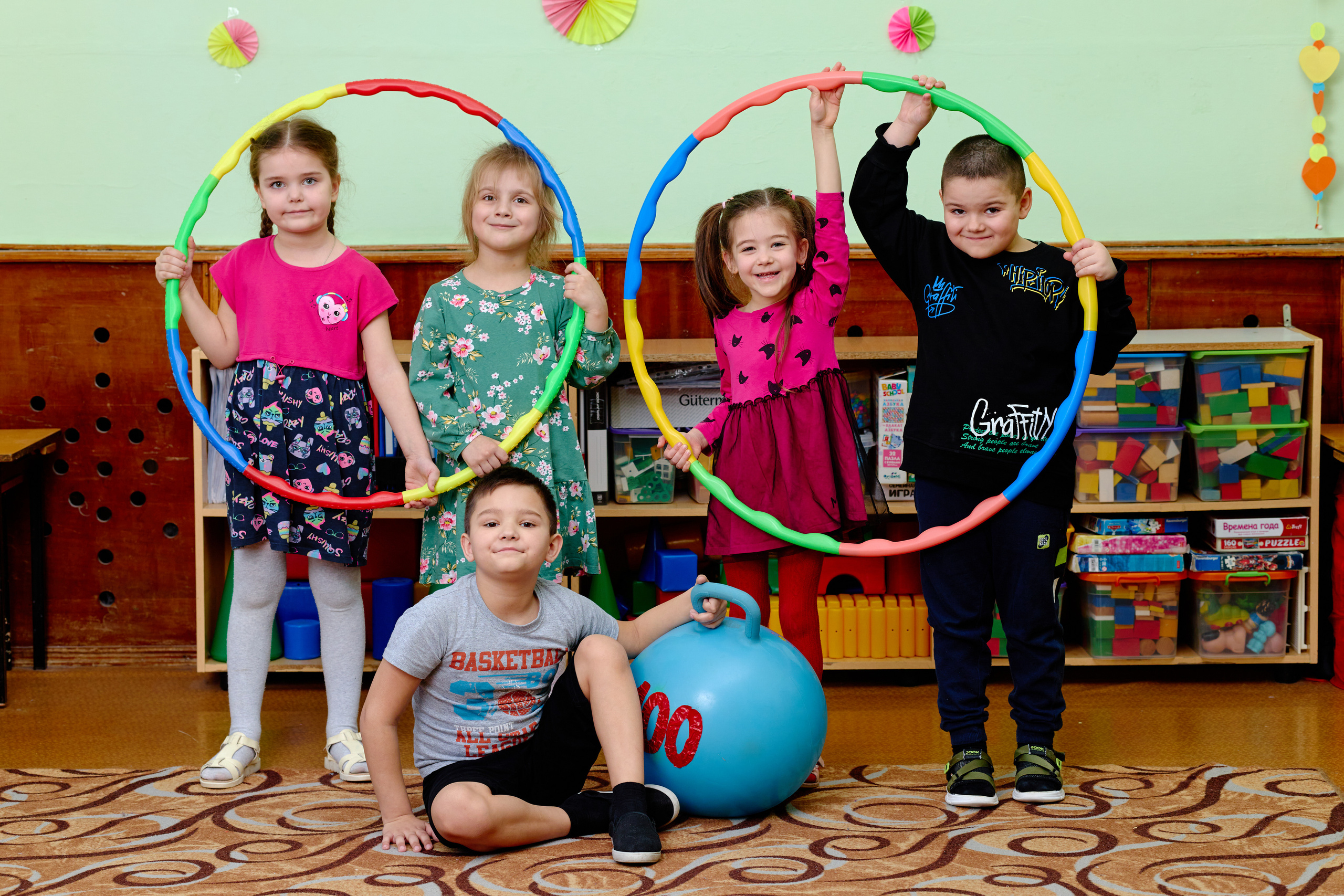 Групповые сьемки детей на выпускные альбомы таганрог. Фотограф Выпускные альбомы Таганрог Сергей Коробченко
