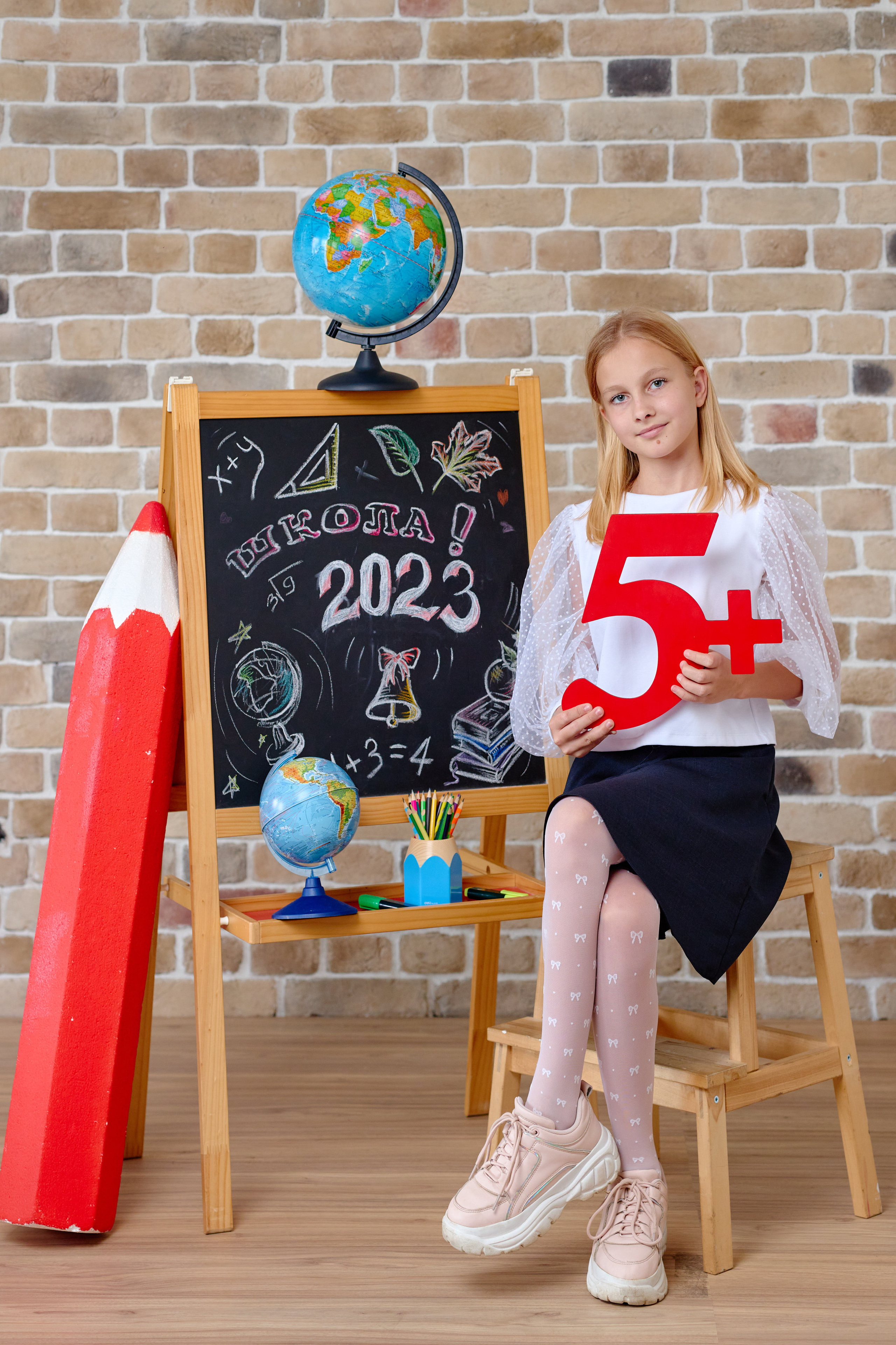 Студийная сьемки школьников для выпускного альбома таганрог. Фотограф Выпускные альбомы Таганрог Сергей Коробченко