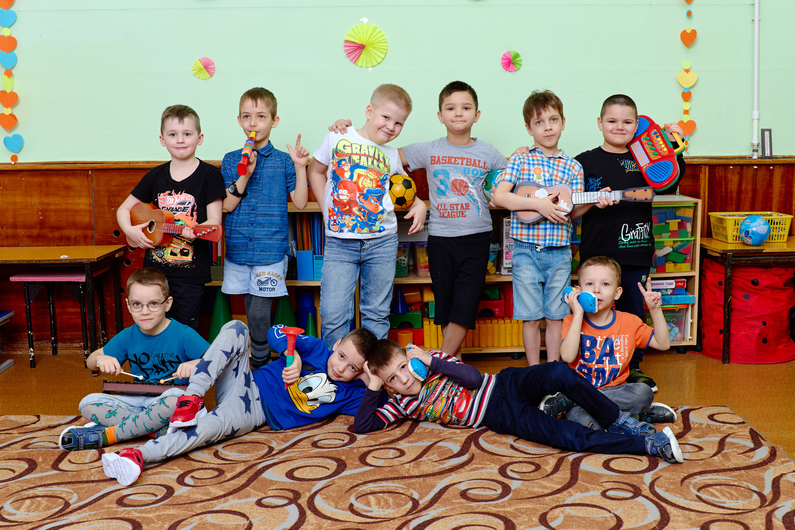 Групповые сьемки детей на выпускные альбомы таганрог. Фотограф Выпускные альбомы Таганрог Сергей Коробченко