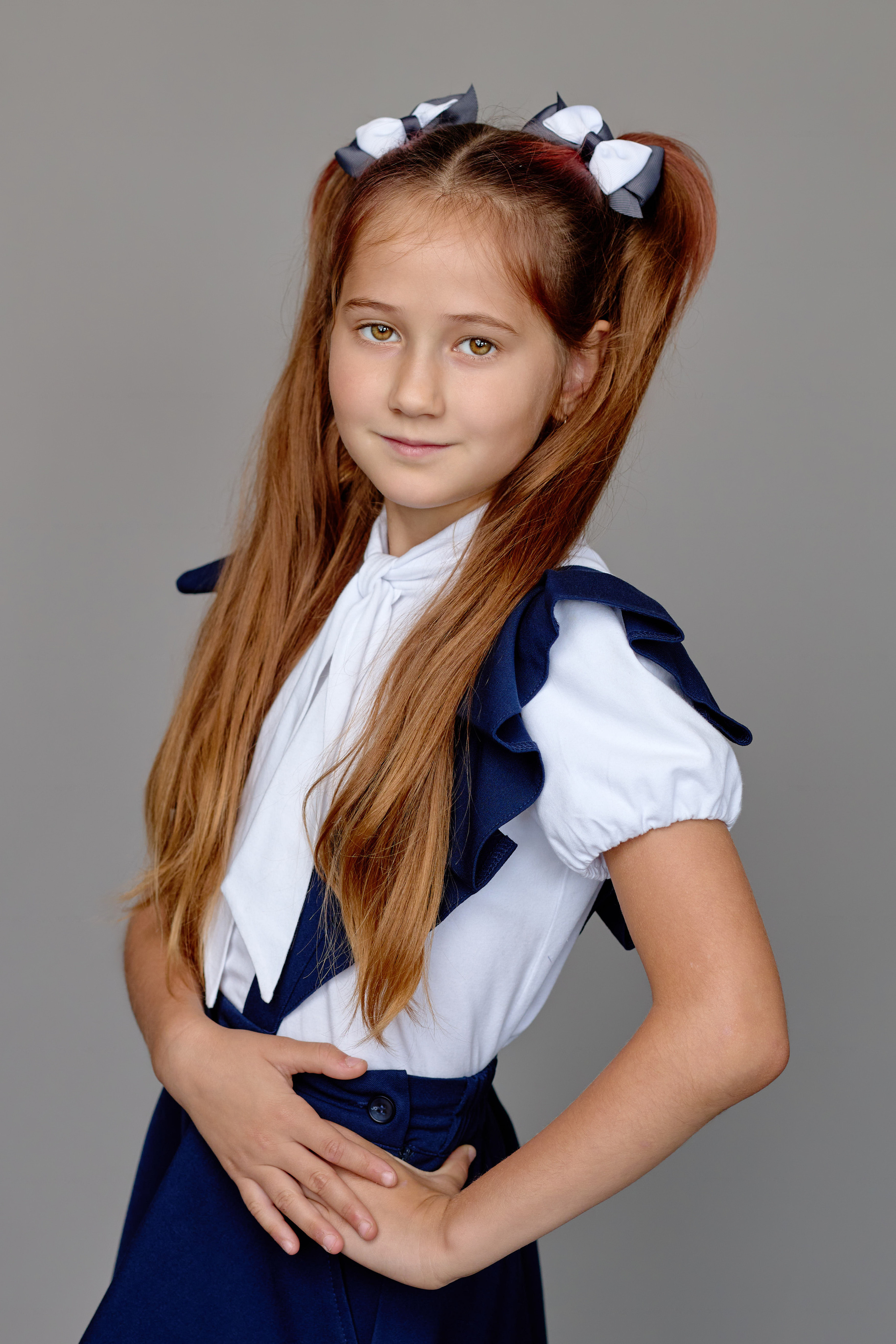 Студийная сьемки школьников для выпускного альбома таганрог. Фотограф Выпускные альбомы Таганрог Сергей Коробченко