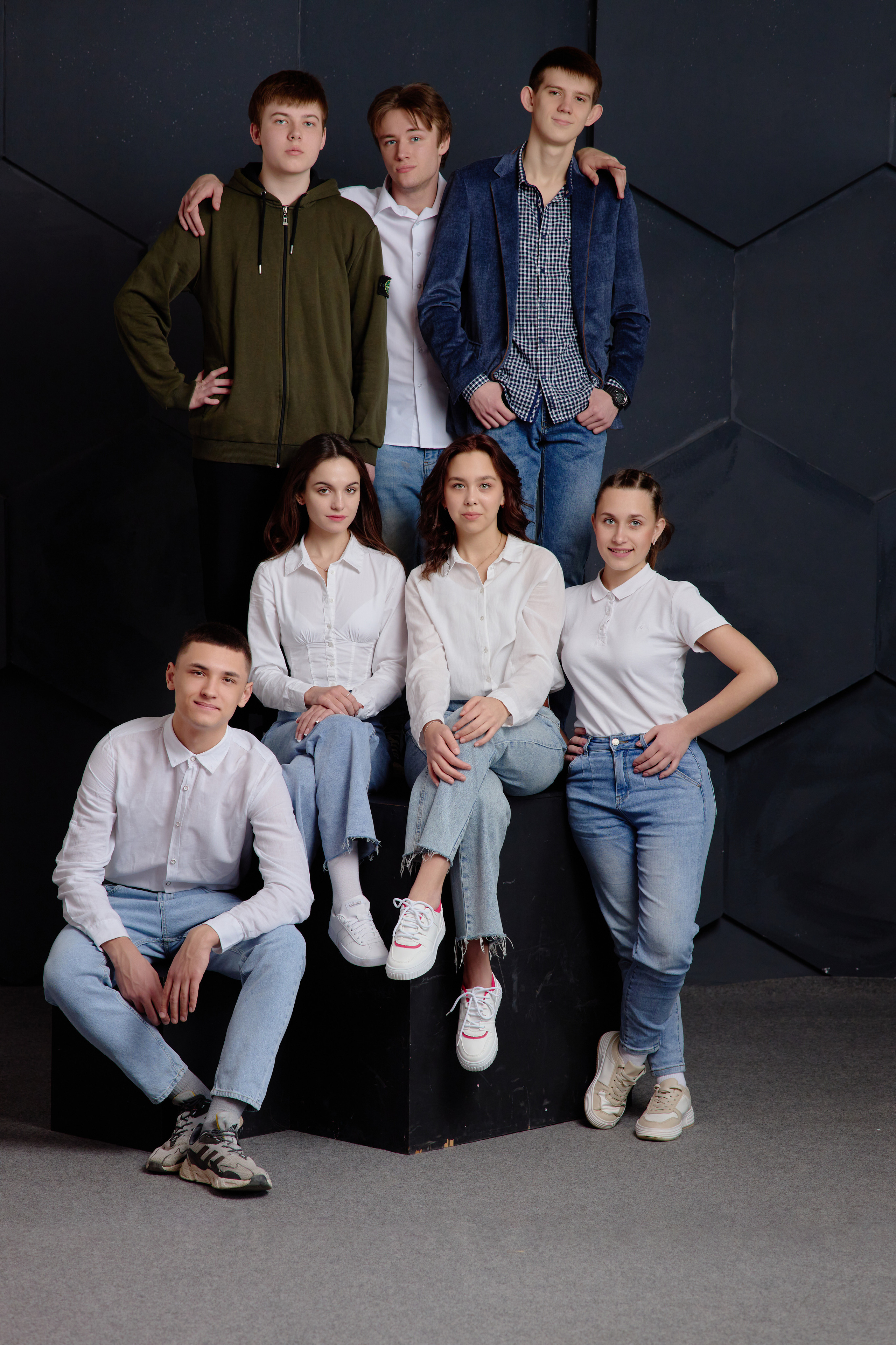 Фотосессии на выпускной альбом таганрог. Фотограф Выпускные альбомы Таганрог Сергей Коробченко