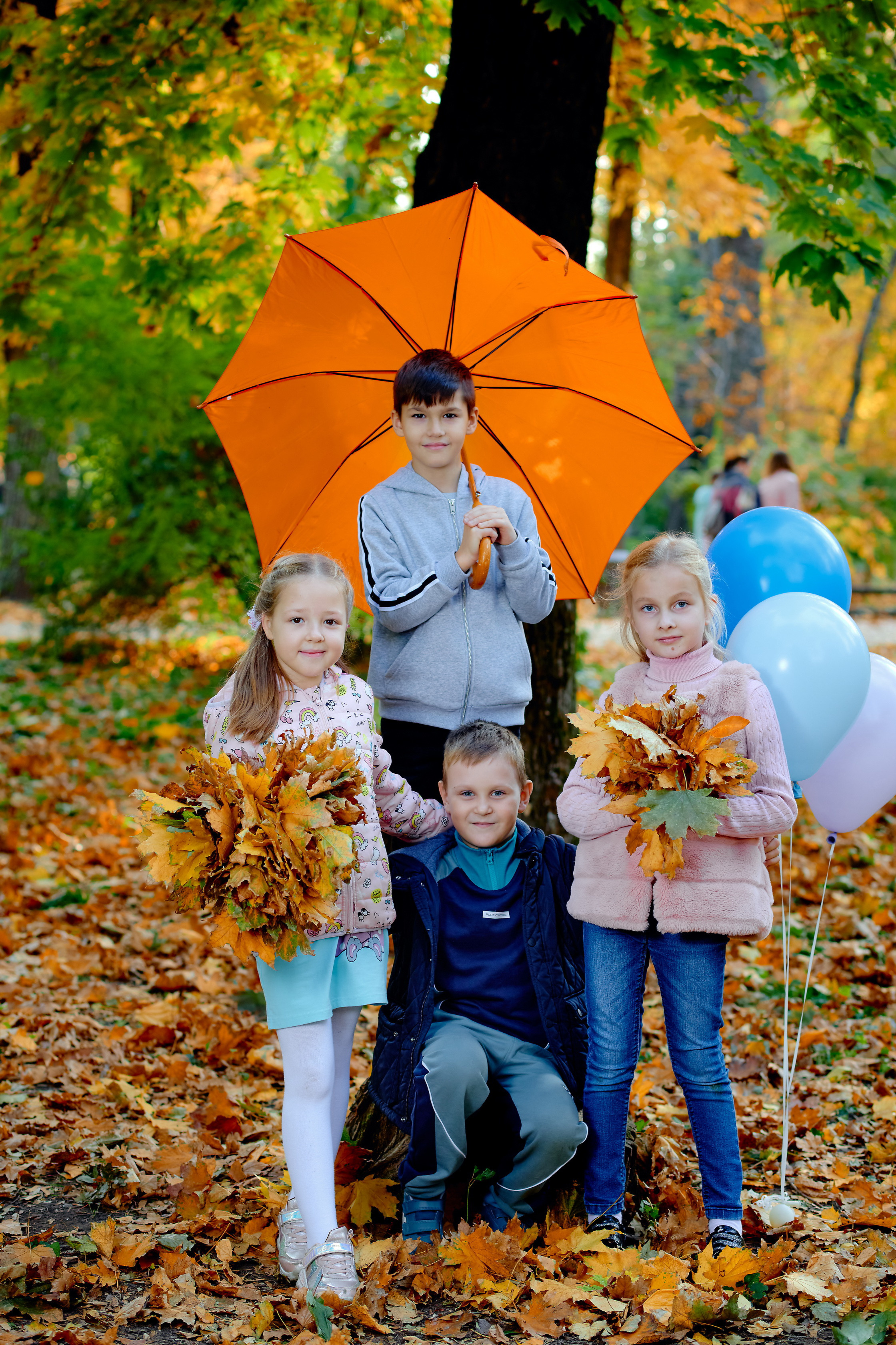 Сьемка выпускного альбома осенью таганрог. Фотограф Выпускные альбомы Таганрог Сергей Коробченко