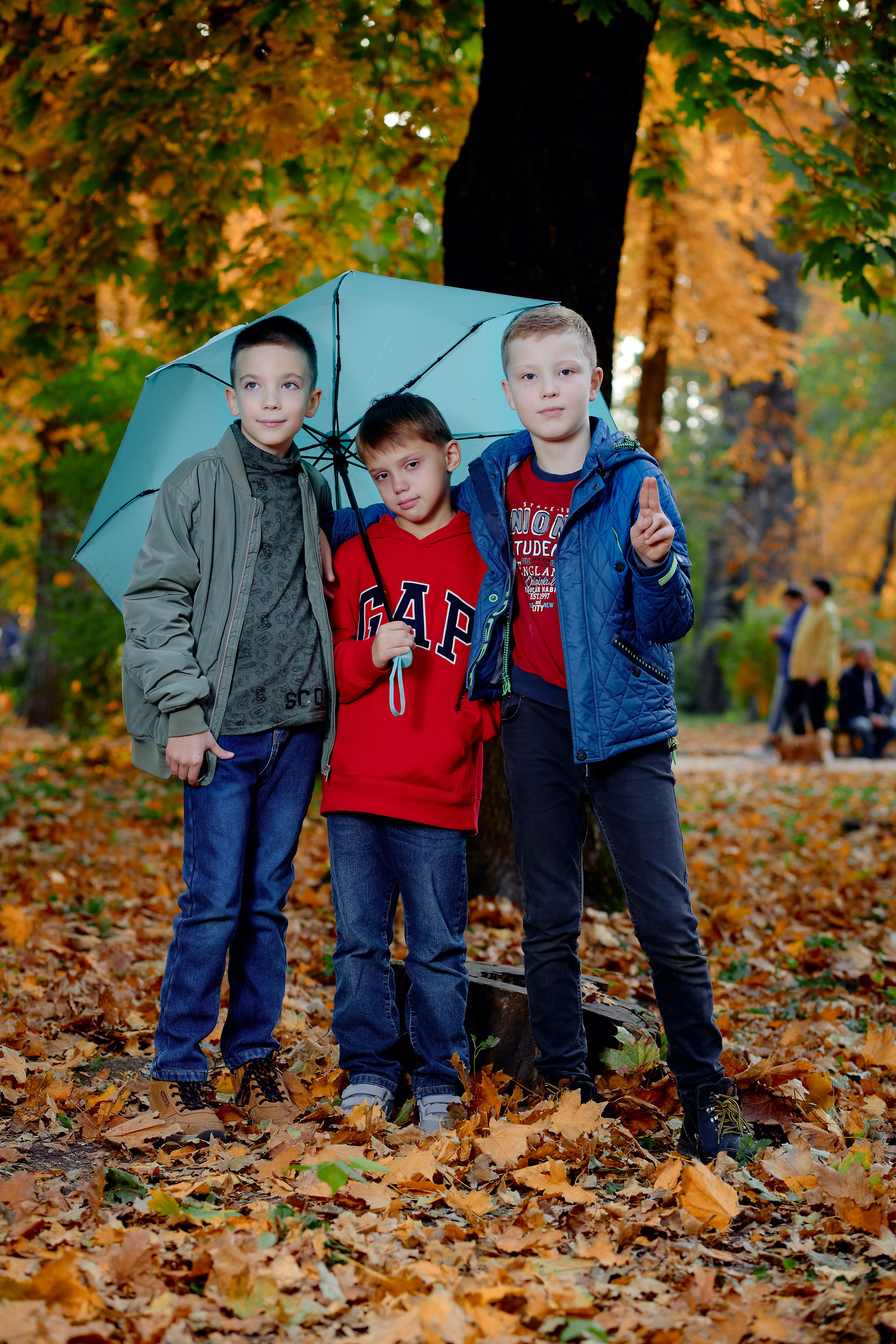 Сьемка выпускного альбома осенью таганрог. Фотограф Выпускные альбомы Таганрог Сергей Коробченко