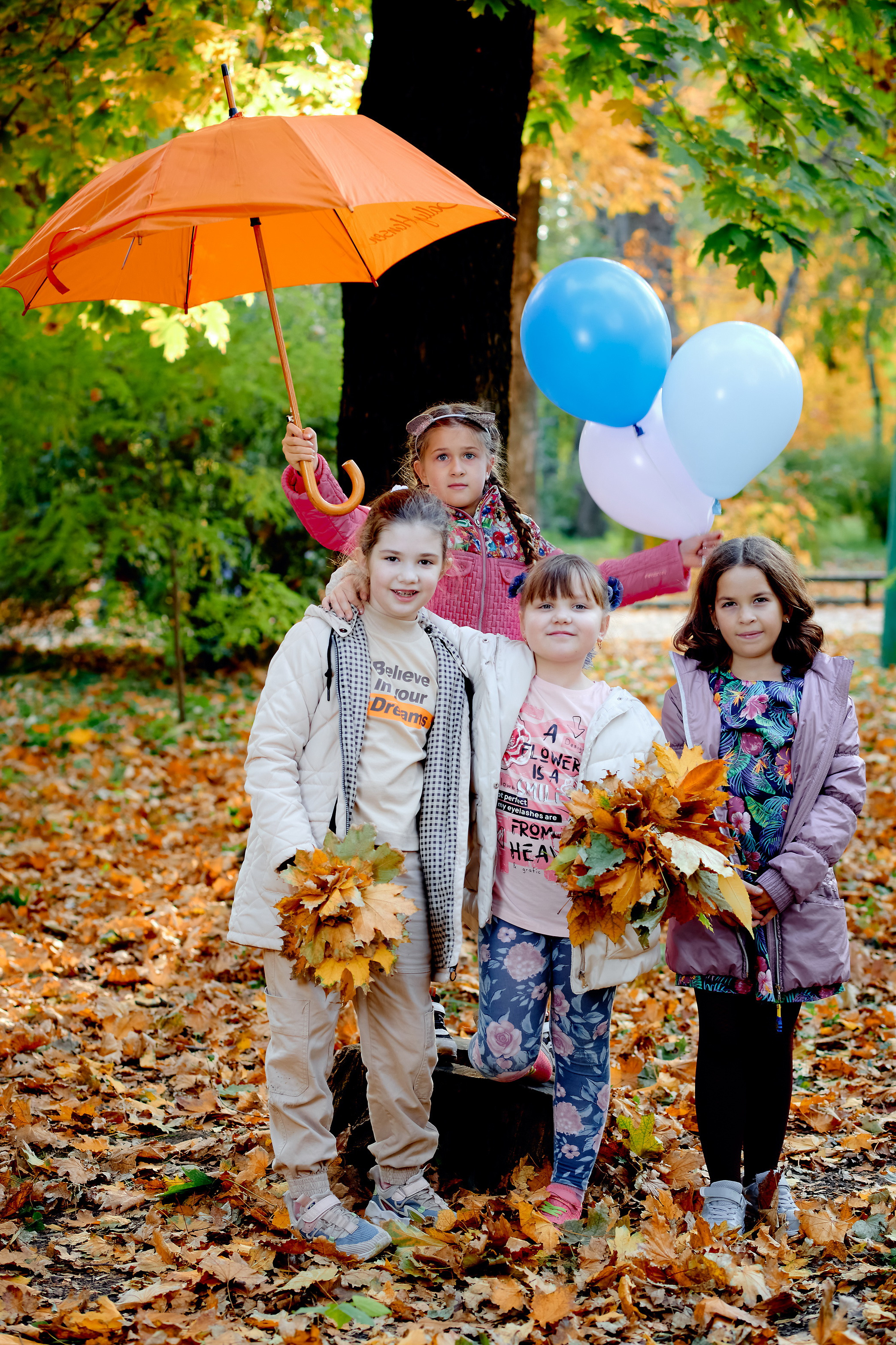 Сьемка выпускного альбома осенью таганрог. Фотограф Выпускные альбомы Таганрог Сергей Коробченко