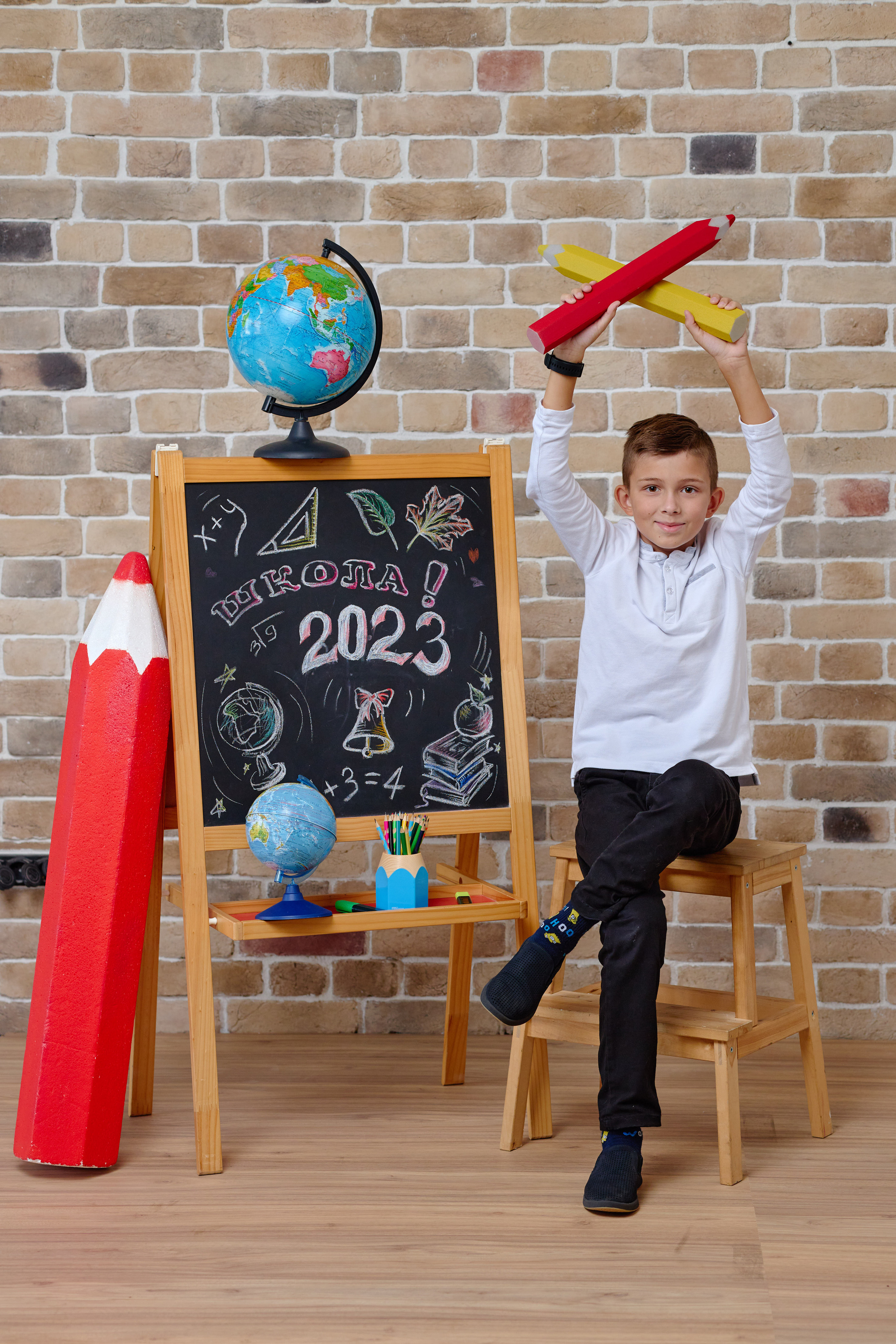 Студийная сьемки школьников для выпускного альбома таганрог. Фотограф Выпускные альбомы Таганрог Сергей Коробченко