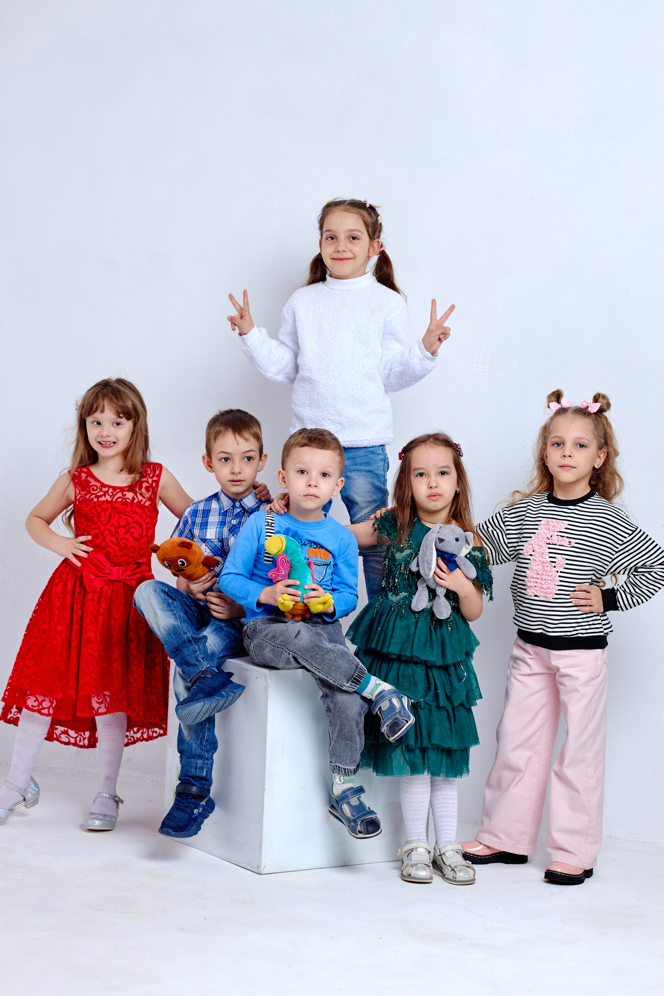 Групповые сьемки детей на выпускные альбомы таганрог. Фотограф Выпускные альбомы Таганрог Сергей Коробченко