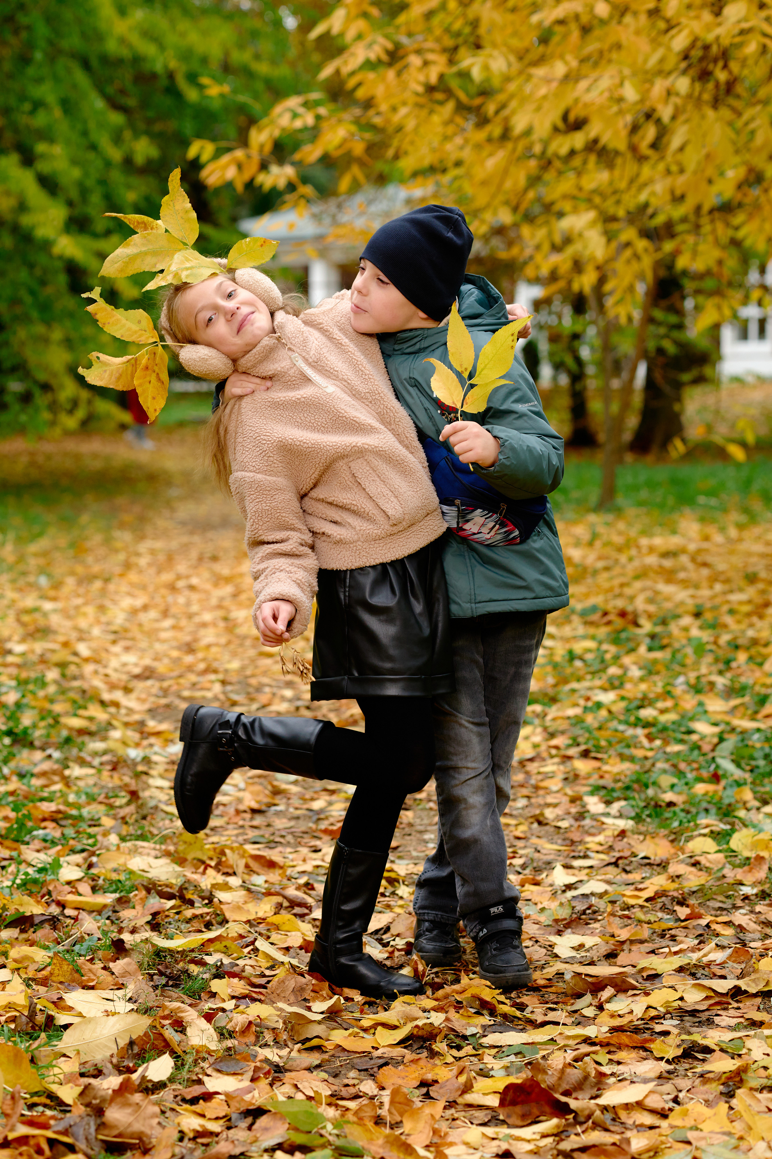 Сьемка выпускного альбома осенью таганрог. Фотограф Выпускные альбомы Таганрог Сергей Коробченко