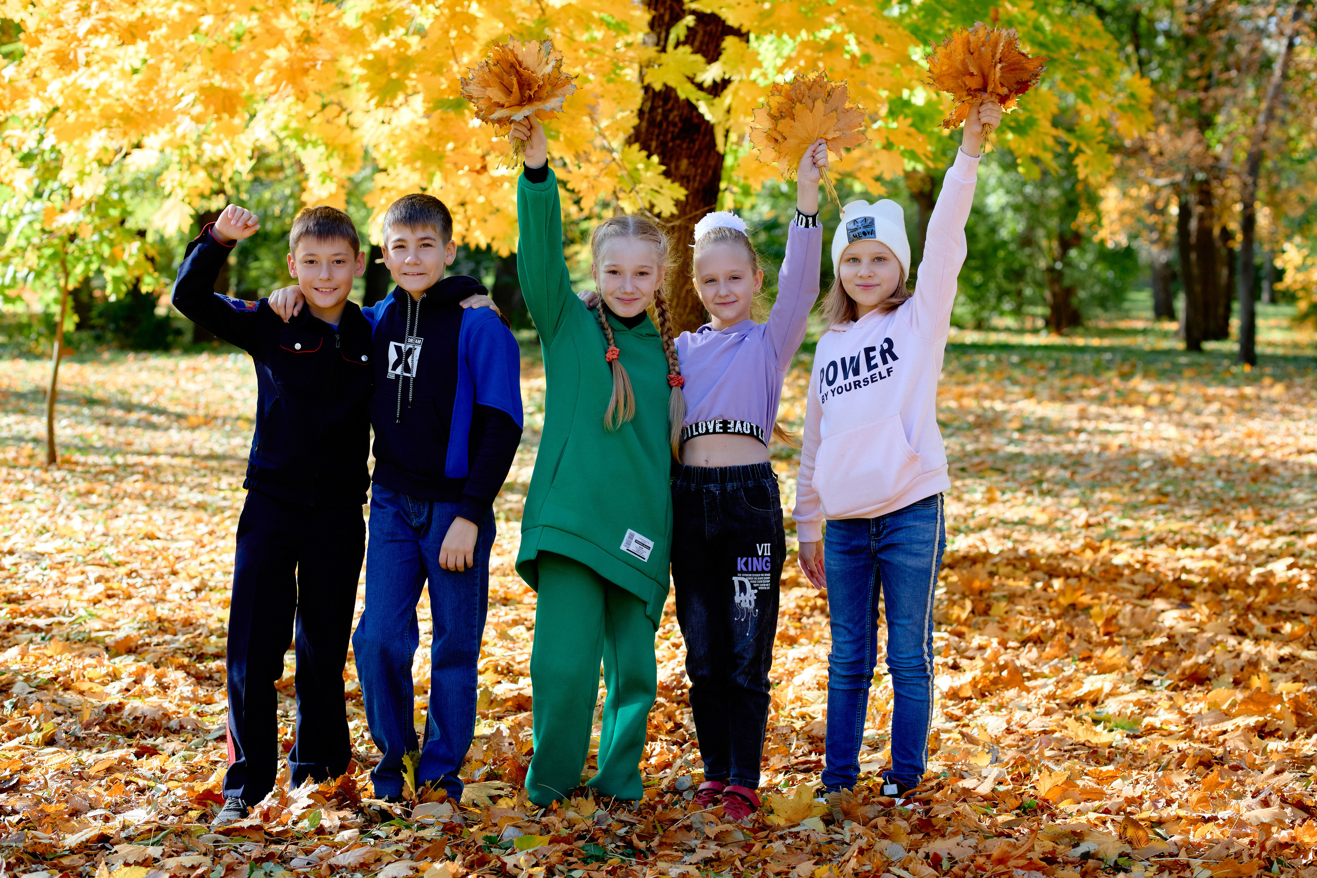 Сьемка выпускного альбома осенью таганрог. Фотограф Выпускные альбомы Таганрог Сергей Коробченко
