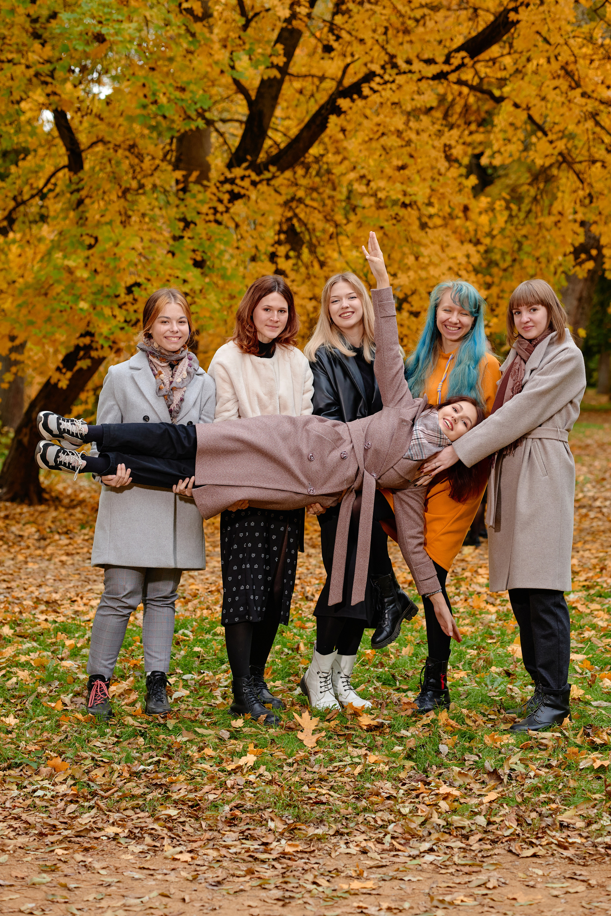 Фотосессии на выпускной альбом таганрог. Фотограф Выпускные альбомы Таганрог Сергей Коробченко