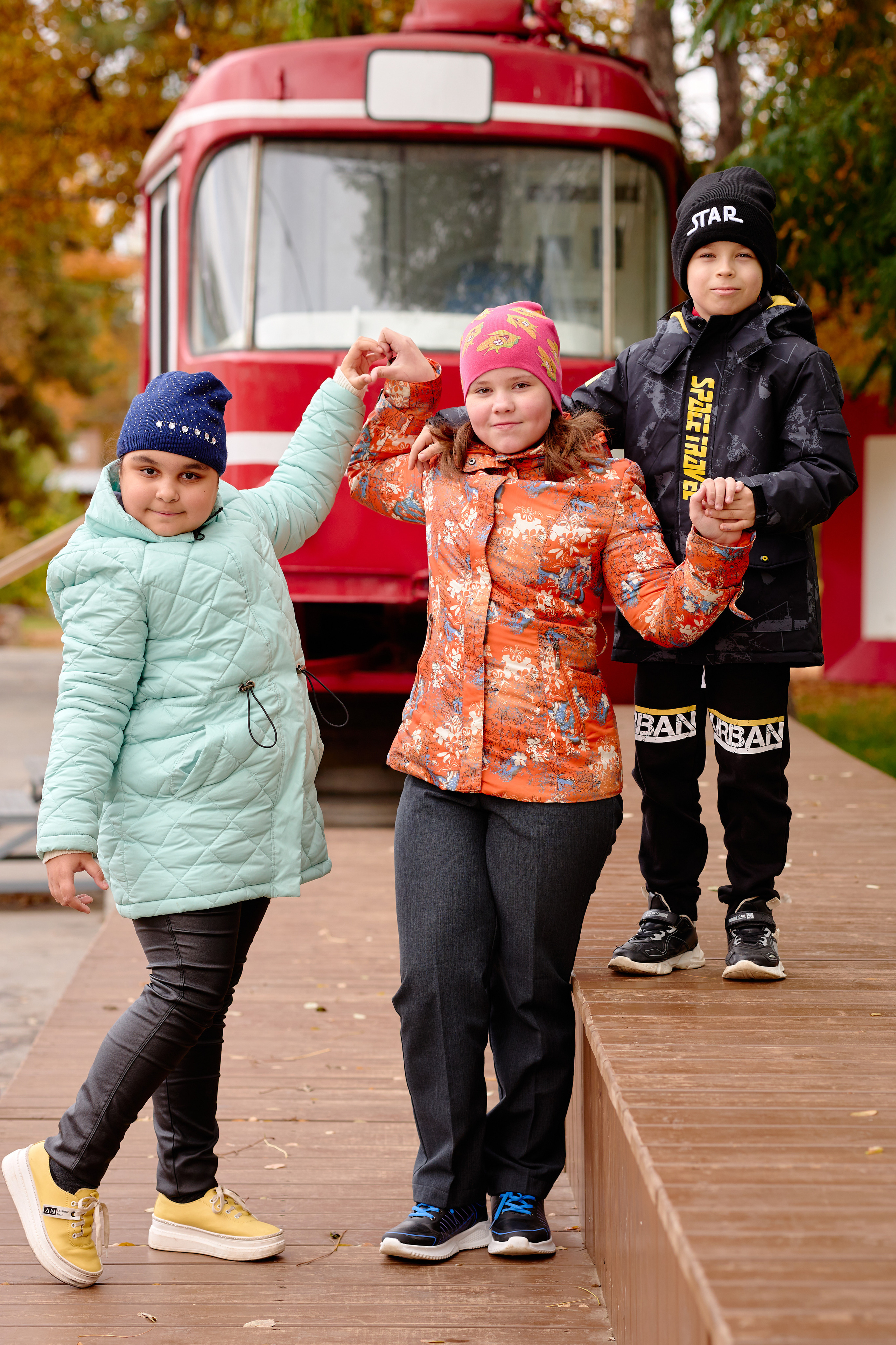 Сьемка выпускного альбома осенью таганрог. Фотограф Выпускные альбомы Таганрог Сергей Коробченко
