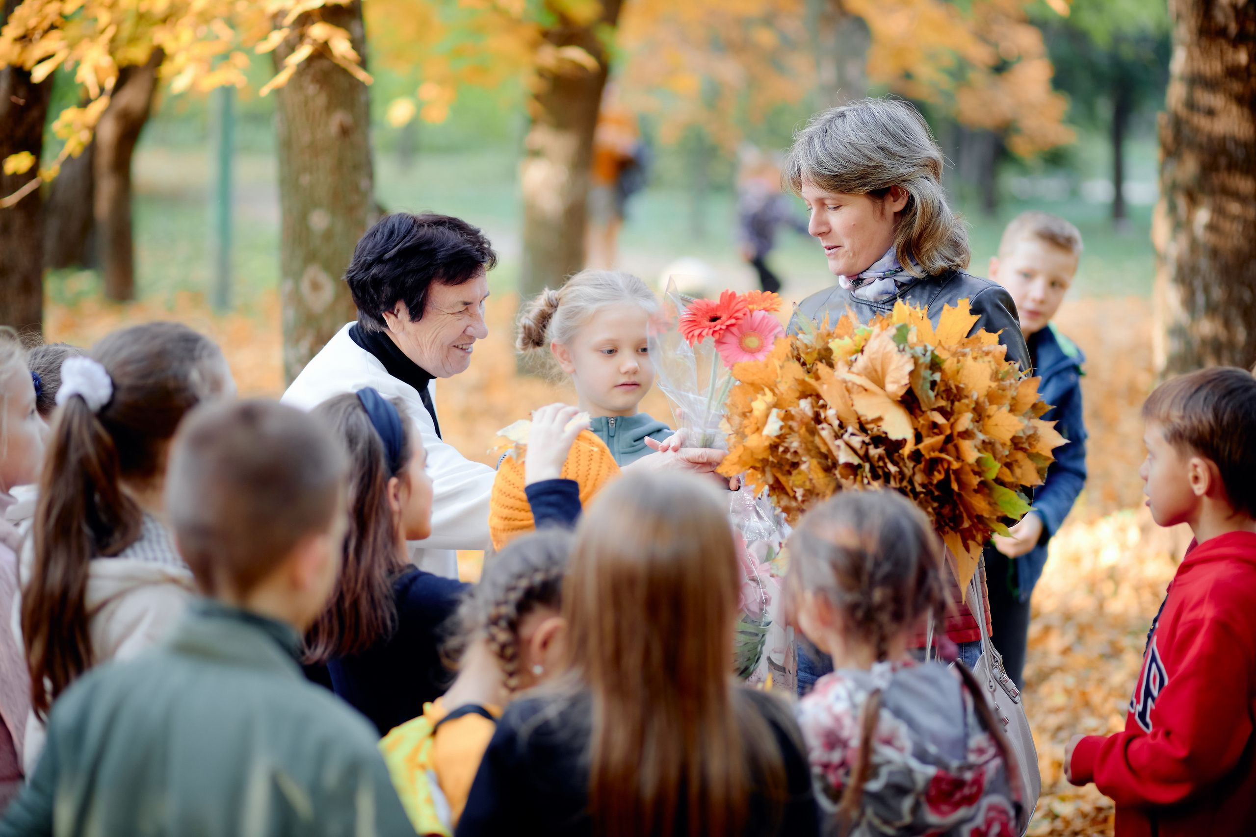 Сьемка выпускного альбома осенью таганрог. Фотограф Выпускные альбомы Таганрог Сергей Коробченко