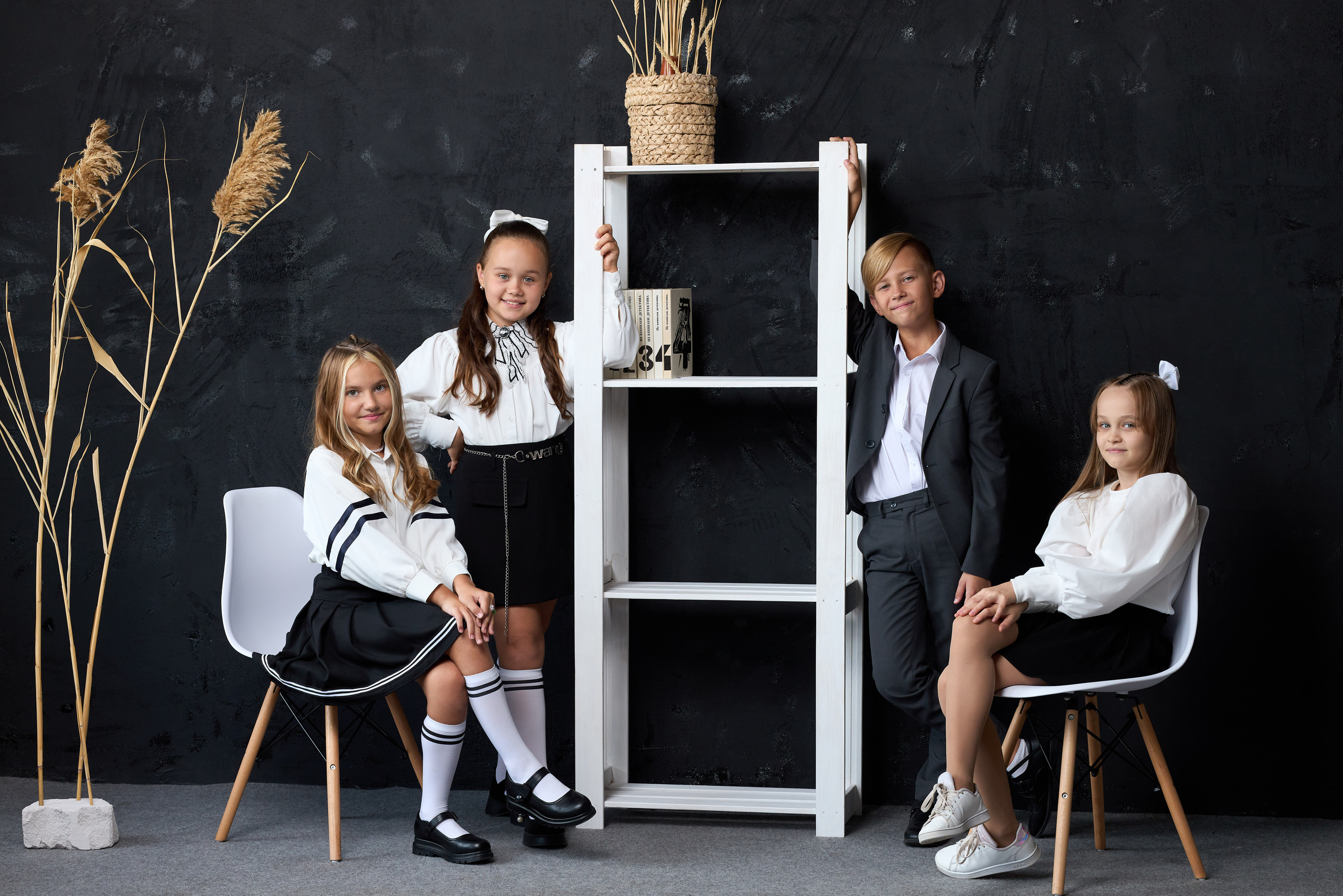 Студийная сьемки школьников для выпускного альбома таганрог. Фотограф Выпускные альбомы Таганрог Сергей Коробченко