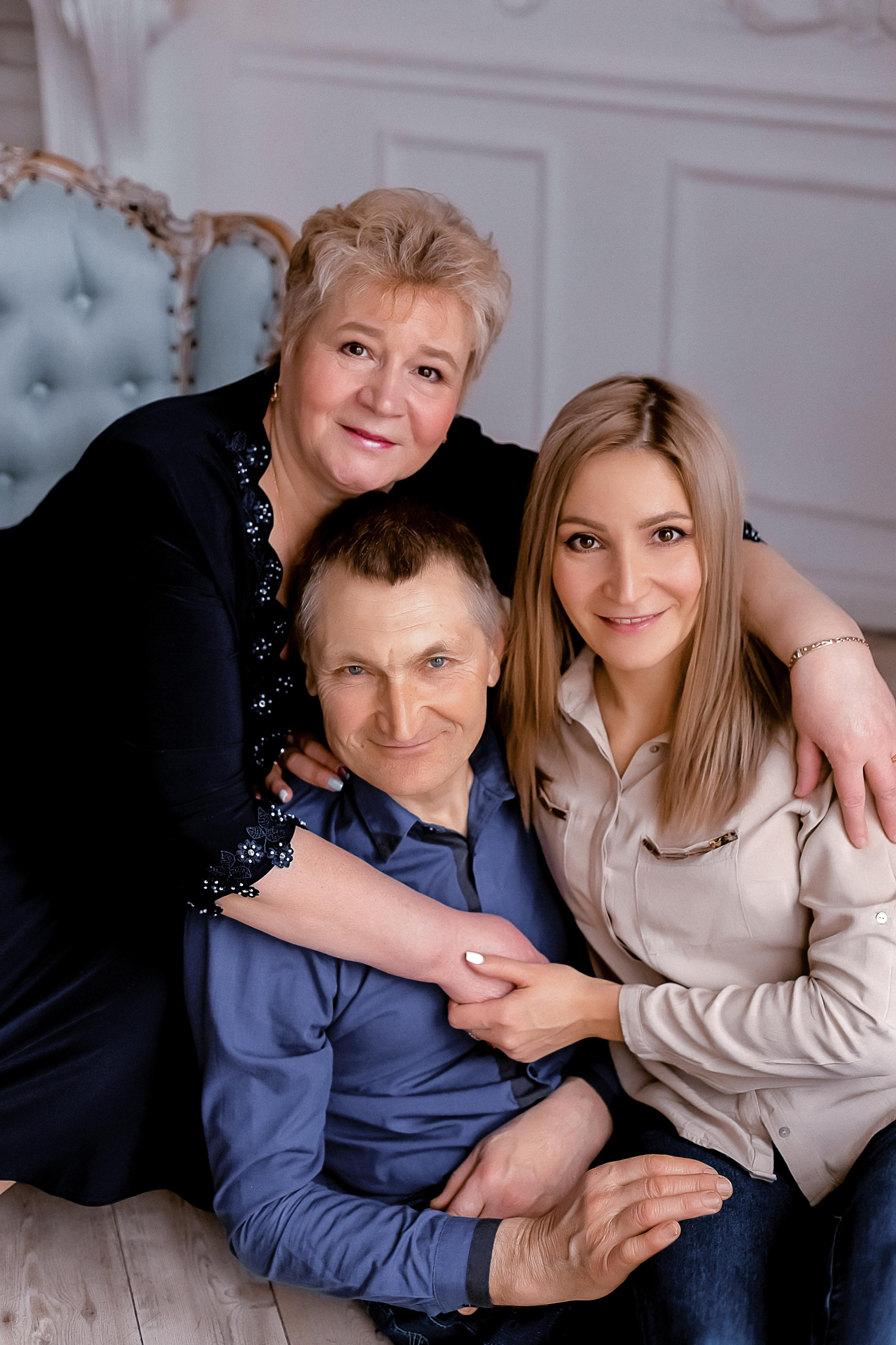 Олег, Татьяна и семья. Фотограф Карина Дмитриева