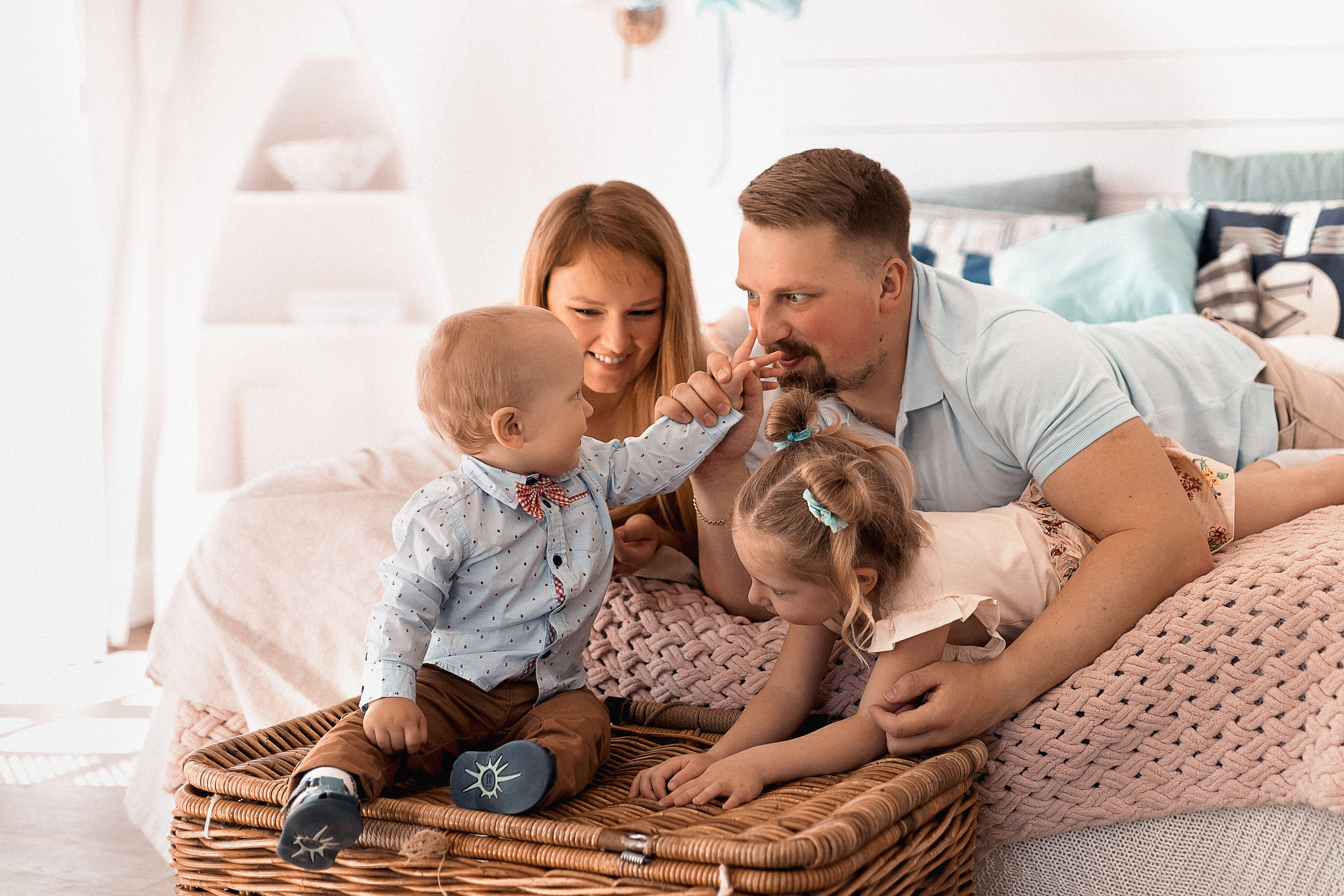 Лиля, Артем, Ариша и Даниэль. Фотограф Карина Дмитриева