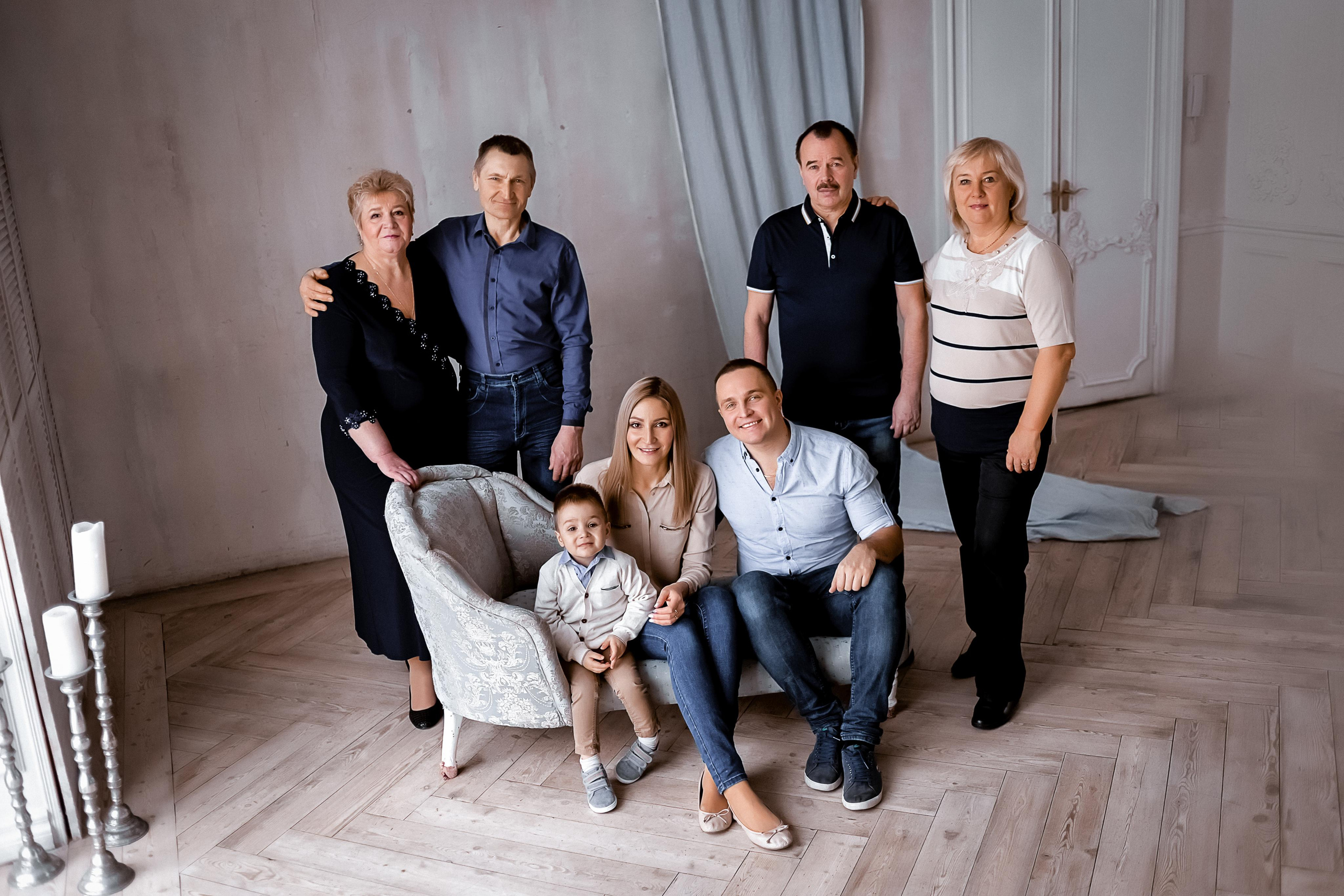 Олег, Татьяна и семья. Фотограф Карина Дмитриева