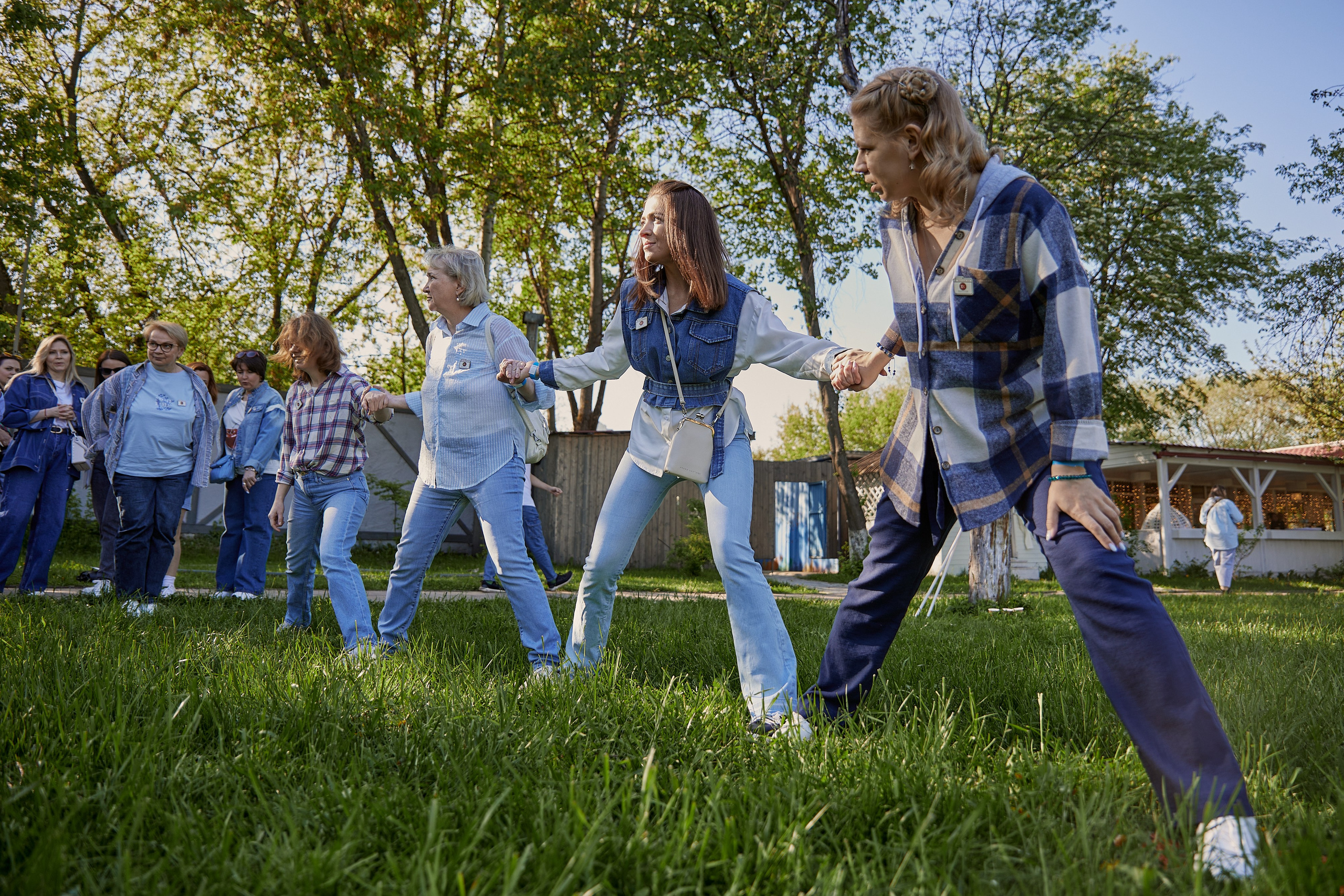 Выпускной Karneeva.online 2024. Репортажный и семейный фотограф Ухова Наталья в Москве
