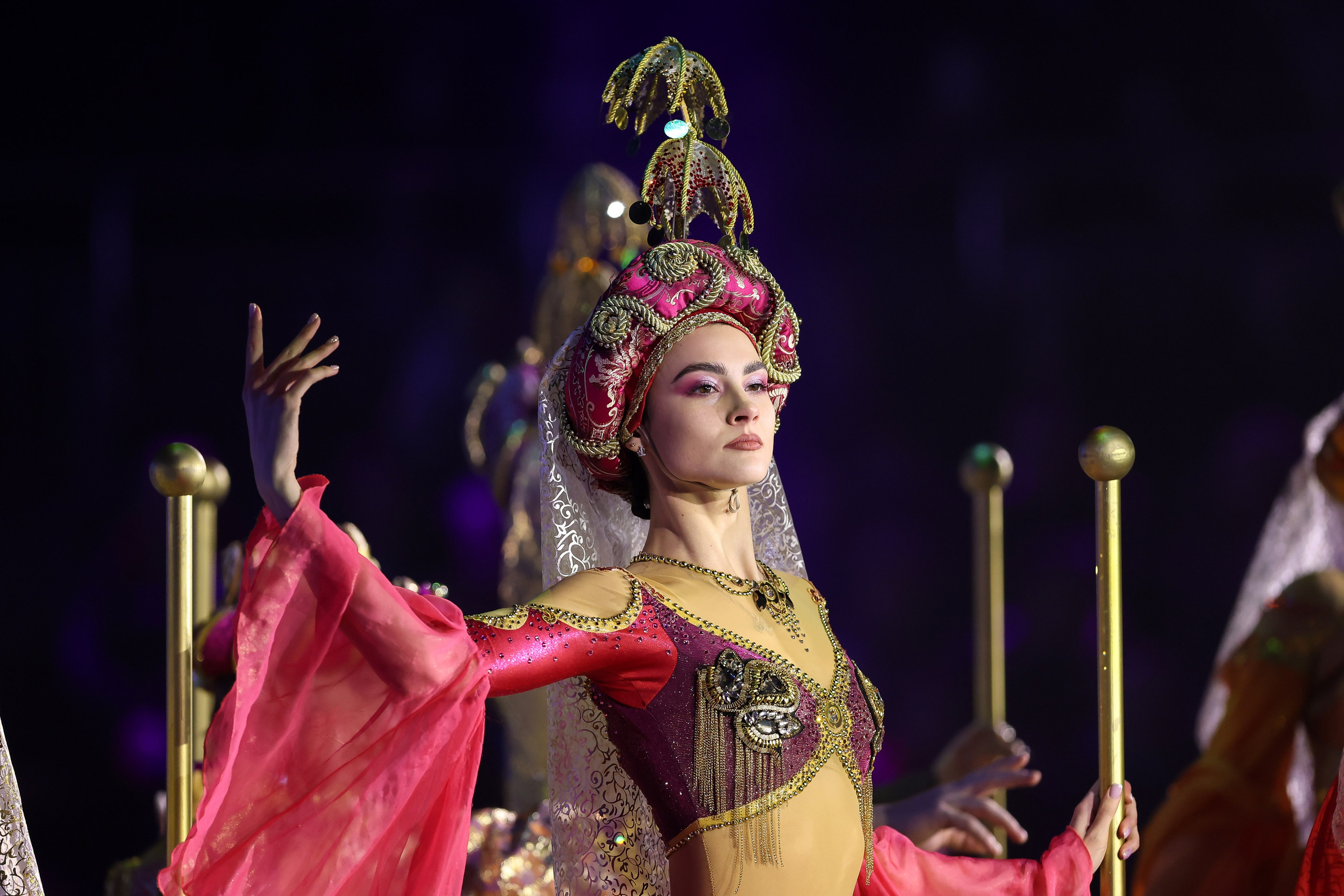 «История любви Шахеризады» шоу на льду 03.01.2024. Спортивный и репортажный фотограф Антон Тереханов