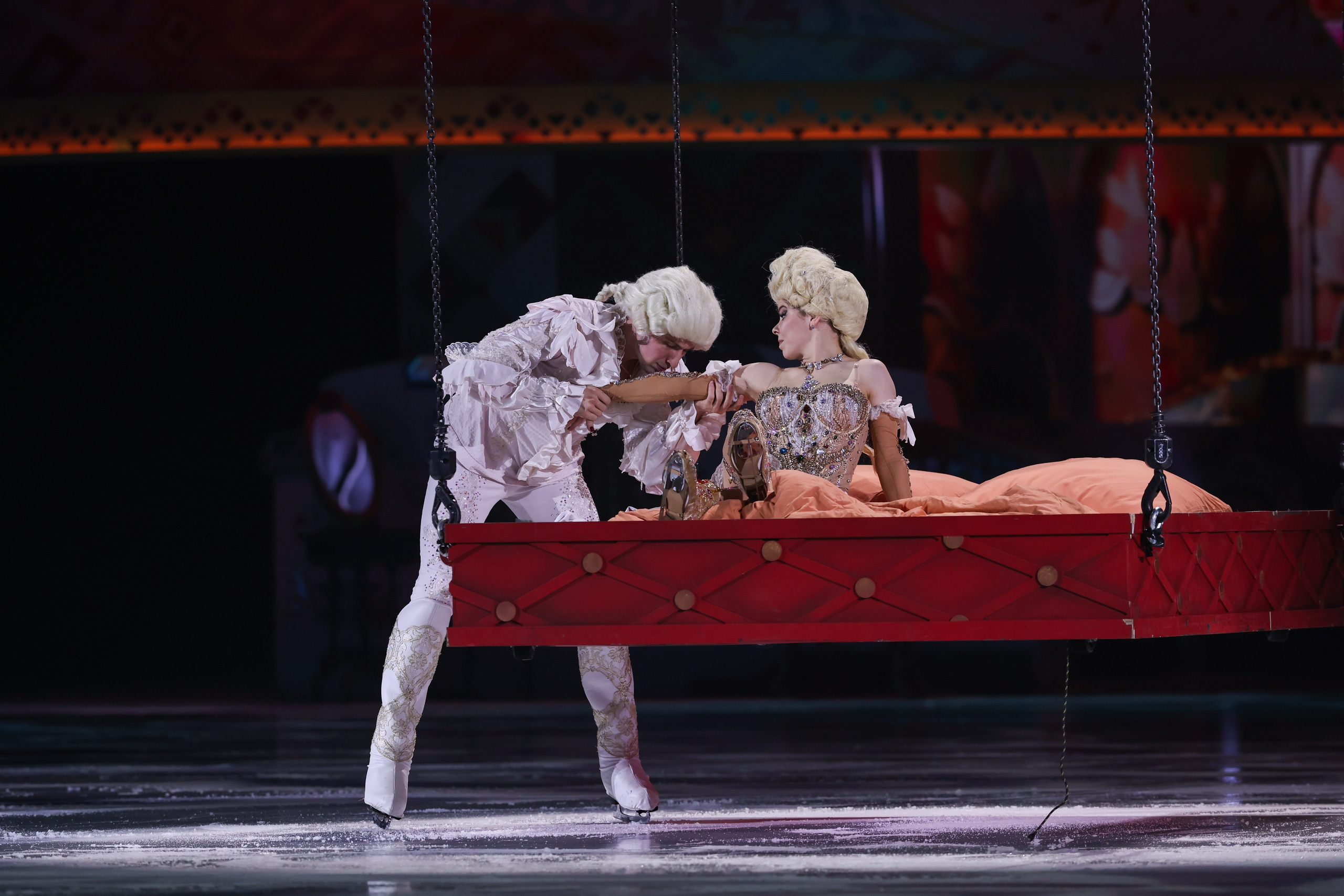 «Вечера на хуторе» ледовое шоу 25.12.2025. Спортивный и репортажный фотограф Антон Тереханов