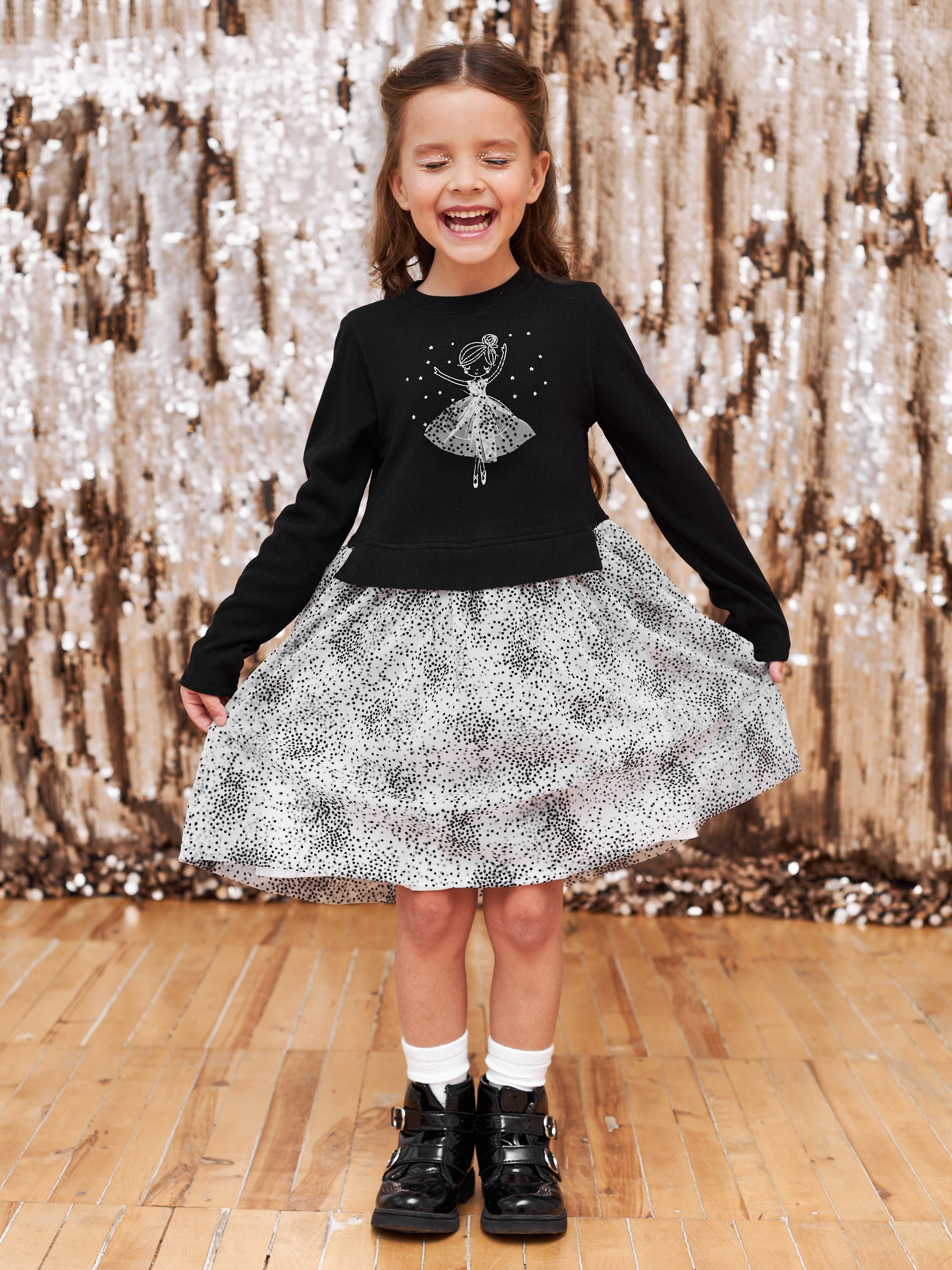 Фотосъемка платьев для девочек Екатеринбург Wildberries ВБ Ozon Озон фотосессия детей Екб заказать цена фотосъемка товара WB детское платье. Фотограф Екатеринбург Анастасия Жерновская | Маркетплейсы и нейрофото