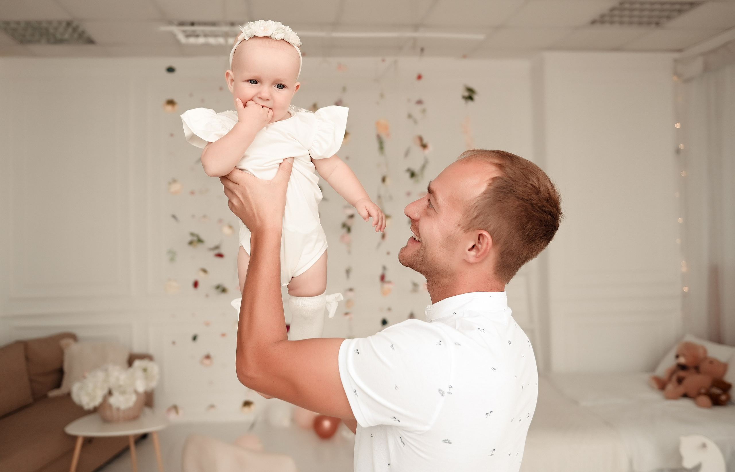 Студийные семейные, детские, индивидуальные фотосессии. Свадебный, семейный, детский, контент фотограф в Омске Максим Ильин