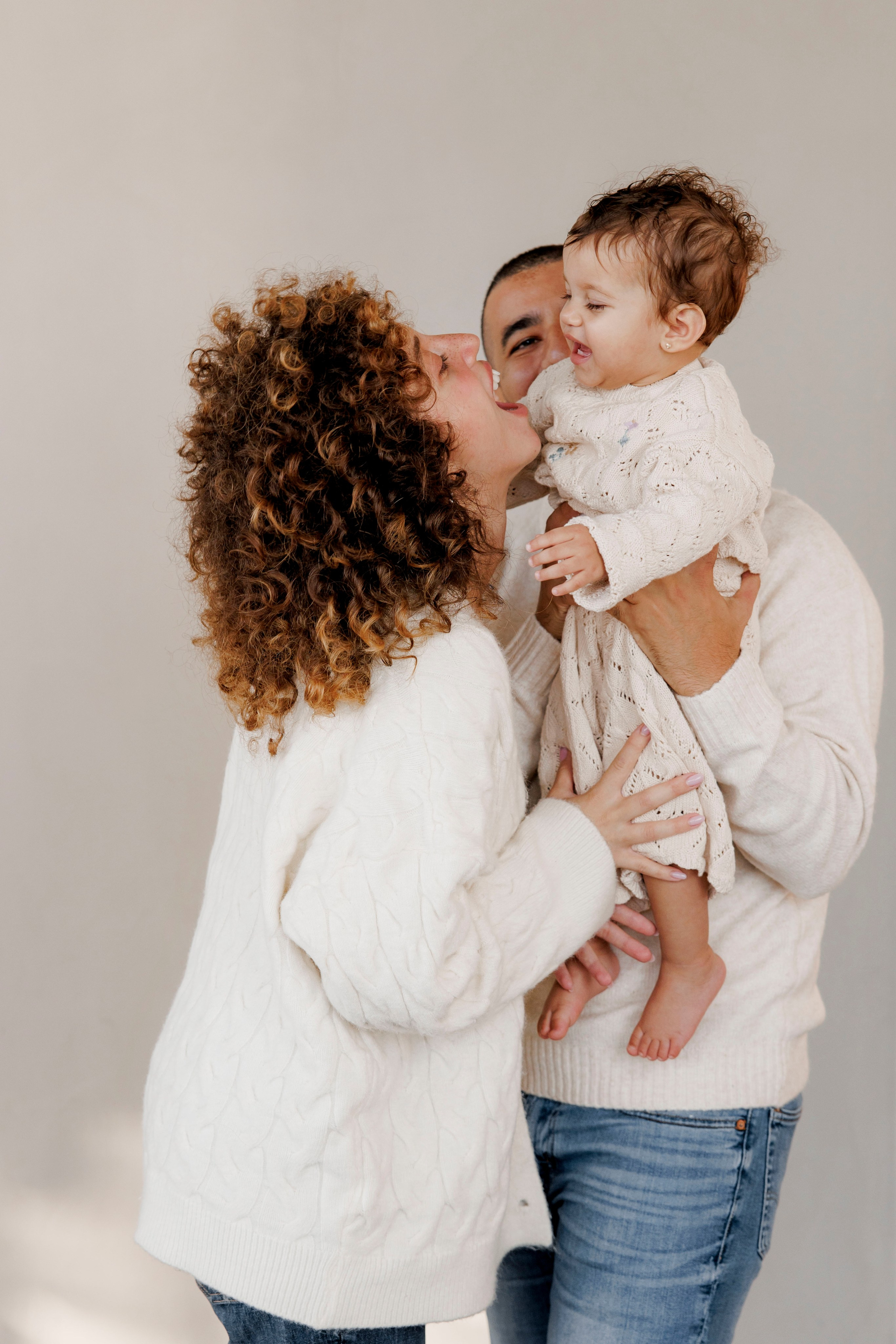 One year old inside the studio (Tel Aviv). Главная