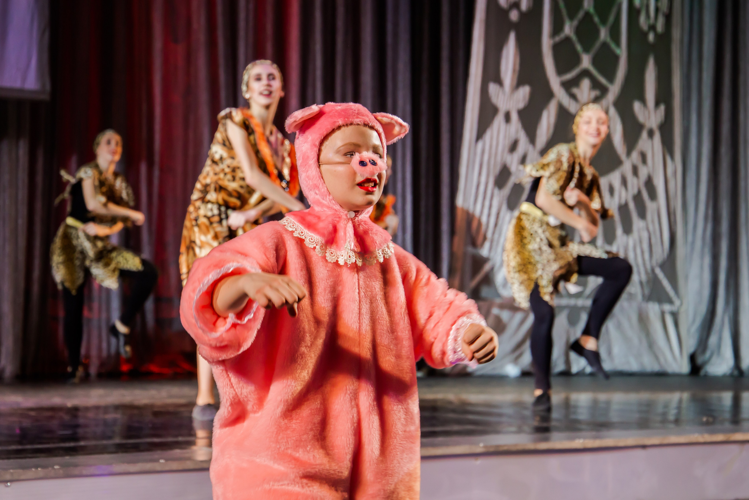 Репортаж — детская елка в БКЗ. Свадебный и семейный фотограф в Санкт-Петербурге Макеева Наталья