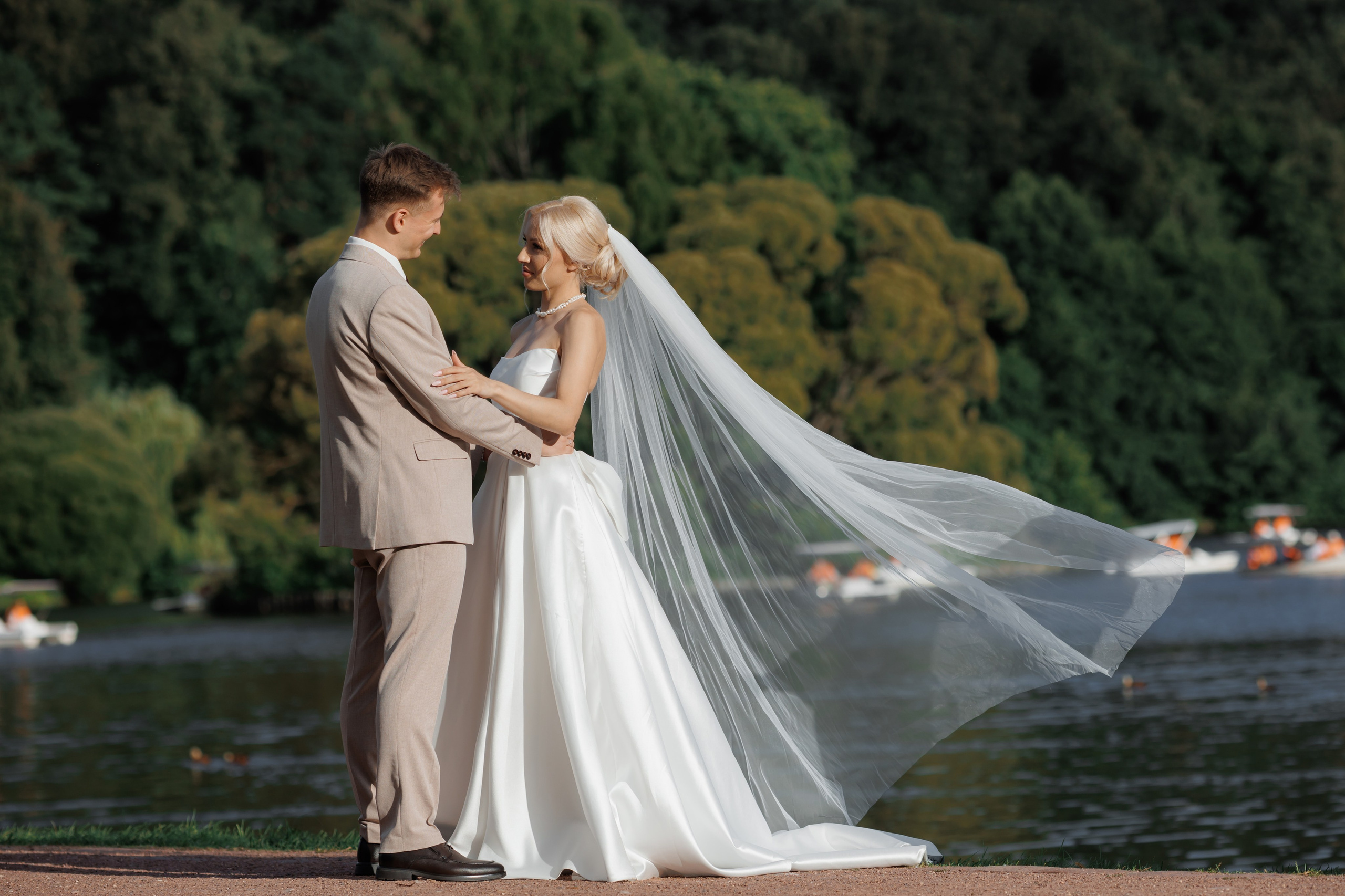 Отель «Милан», Шипиловский ЗАГС, прогулка в парке Царицыно. Свадебный и репортажный фотограф (Москва, Королев и другие)