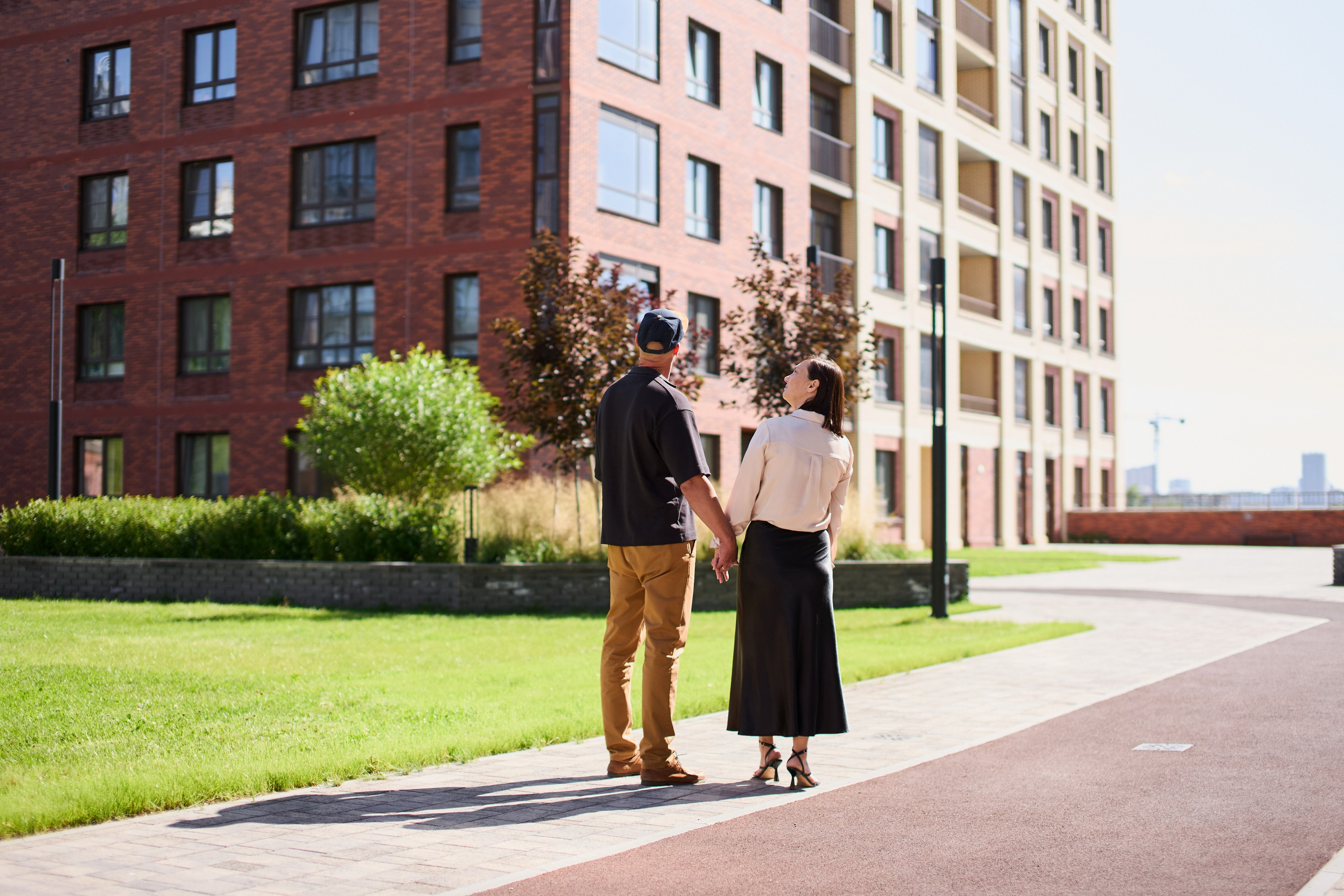 Семейная фотосессия в ЖК Академия для рекламы (Новосибирск). Репортажный и женский фотограф в Новосибирске