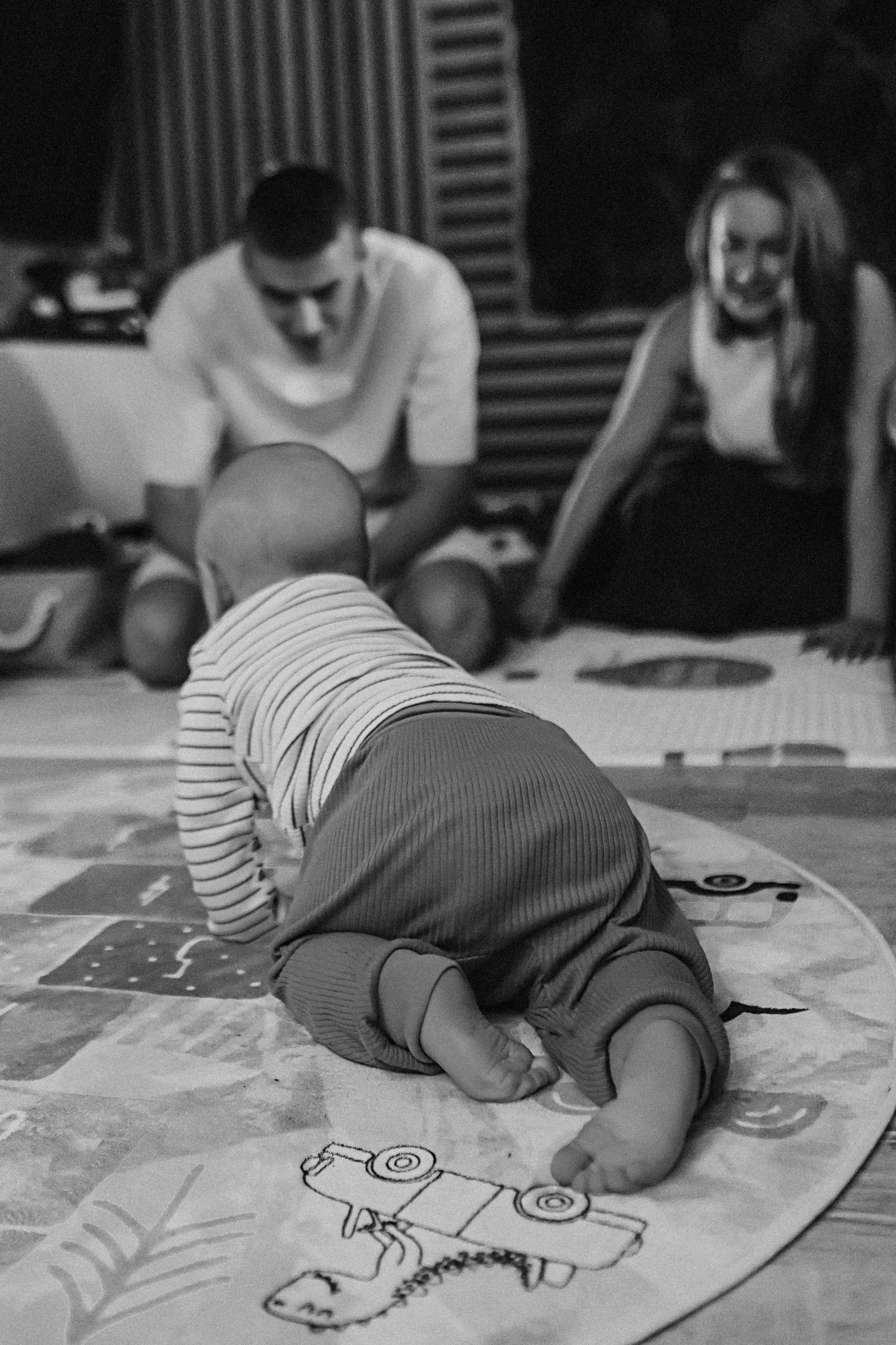 Мише 8 месяцев. Семейный фотограф Тюмень, фотограф на роды Салмина Мария