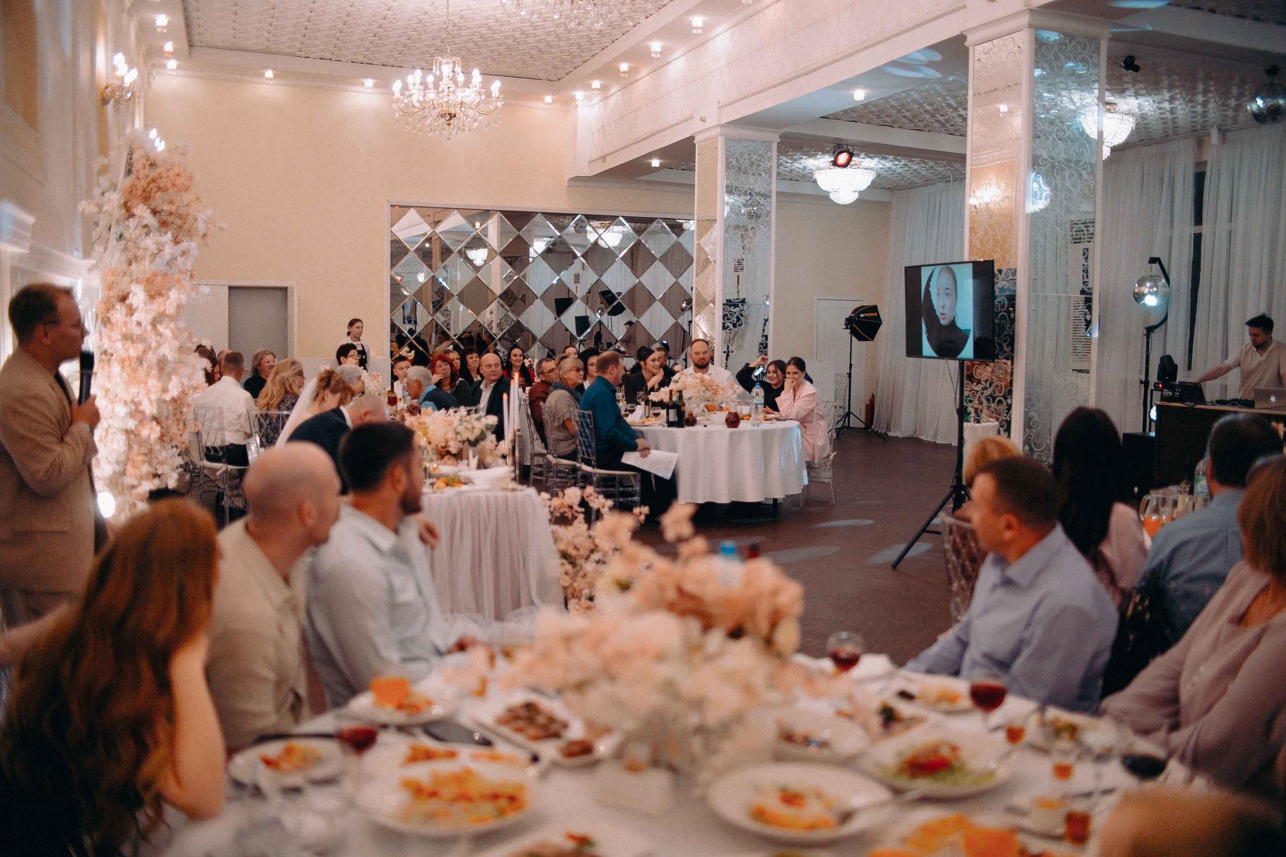 Загс + площадка. Ваш репортажный фотограф Артемий Антонов