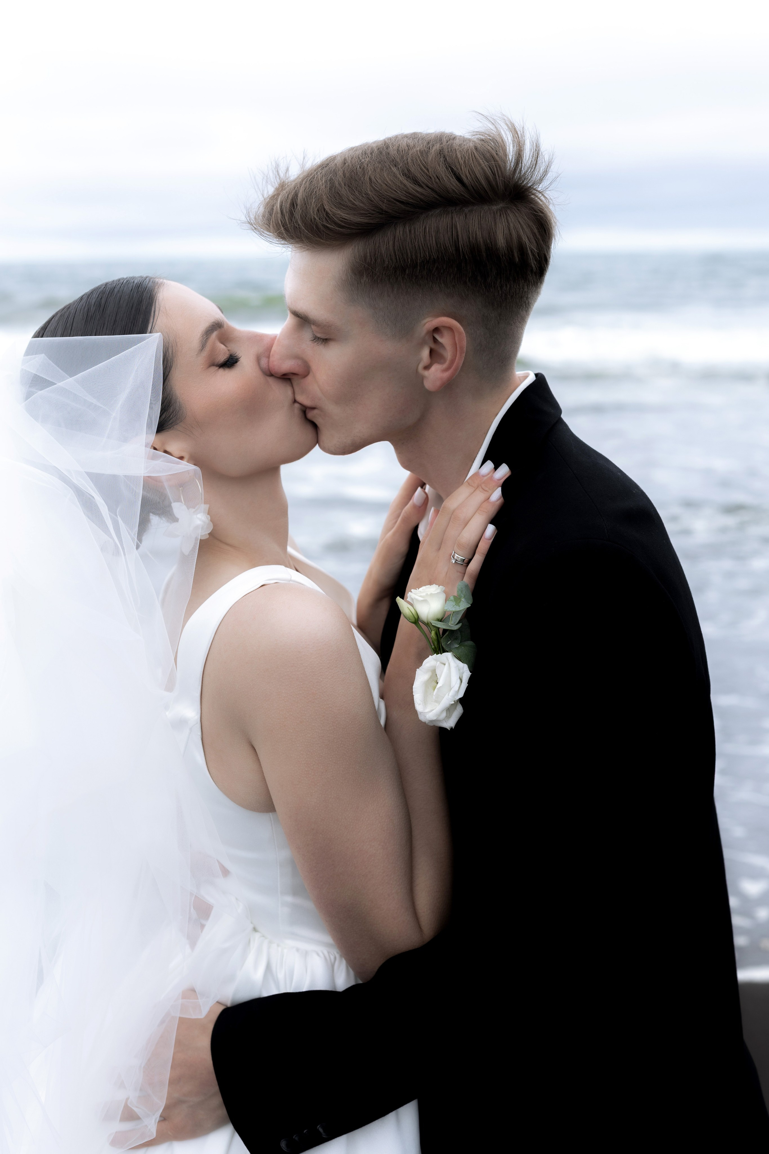 Свадебный Фотограф на Камчатке — Нежные и Эмоциональные Съемки | Екатерина