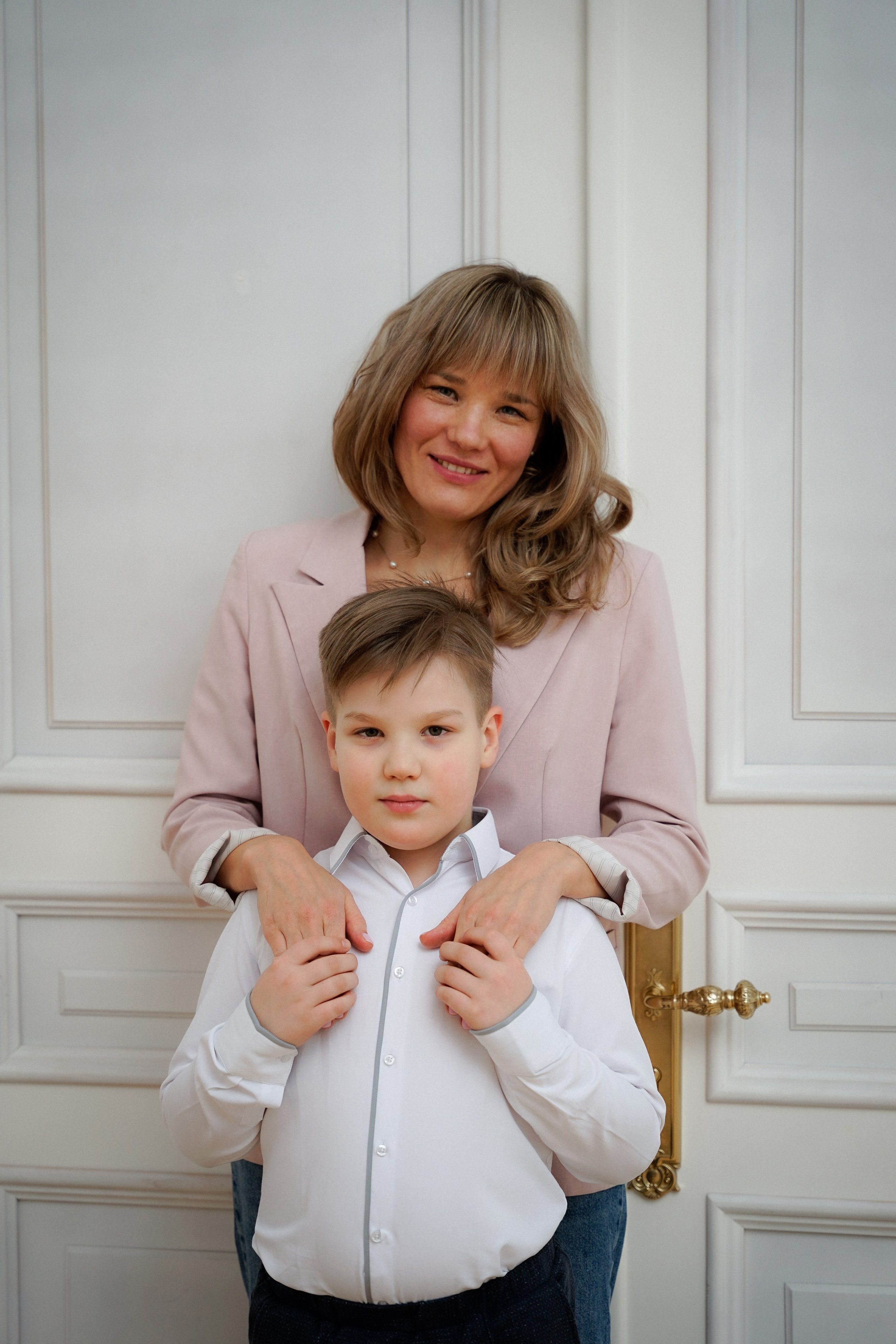 Студийная фотосессия для большой семьи в студии