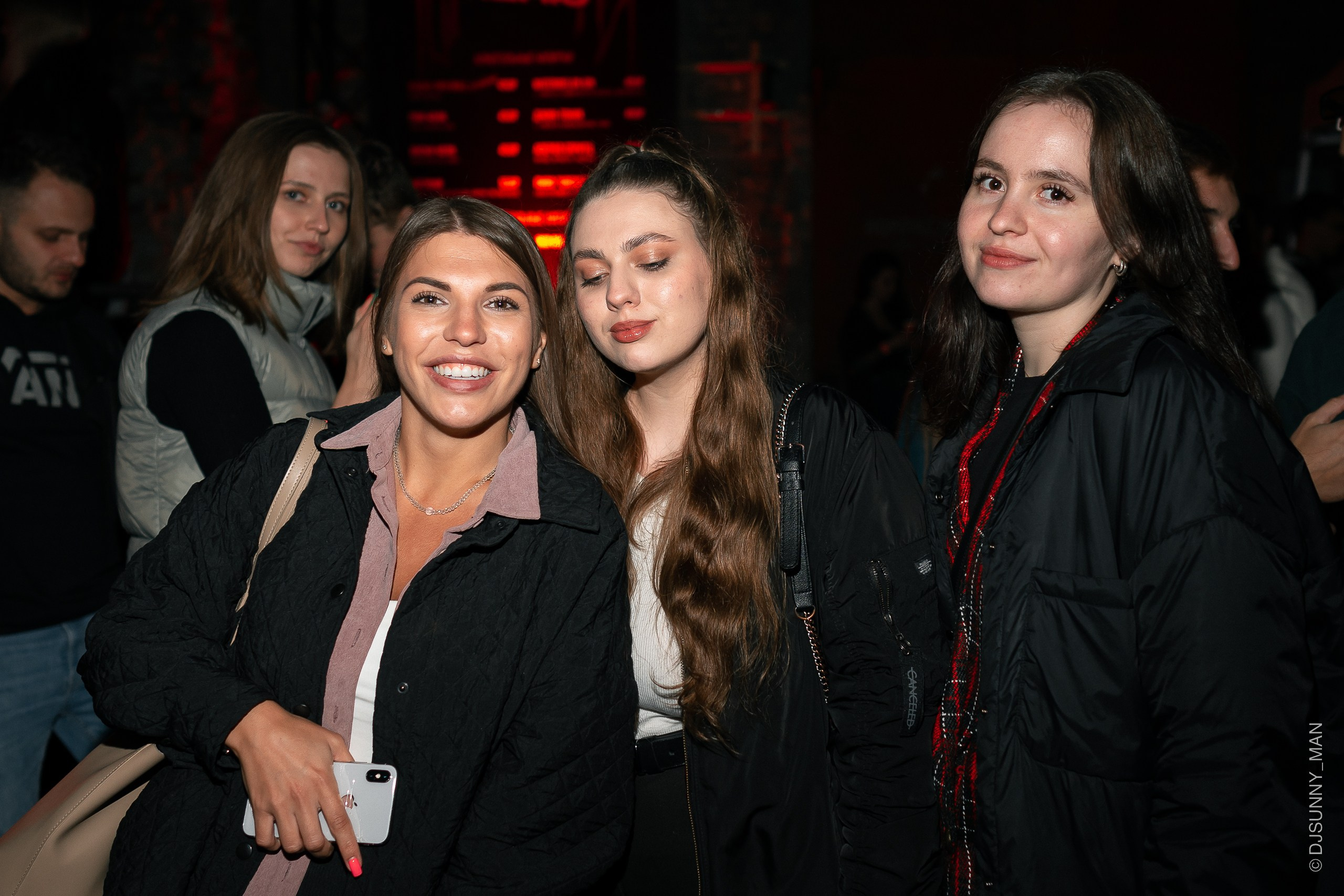 Metro Gorkovskaya. Sunnyman