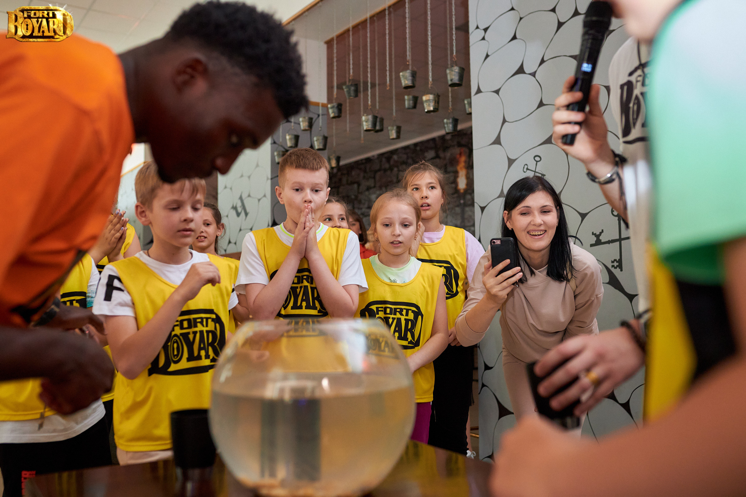 Форд Боярд. Выпускной 4 класс. Фотограф Валерий Савиовский