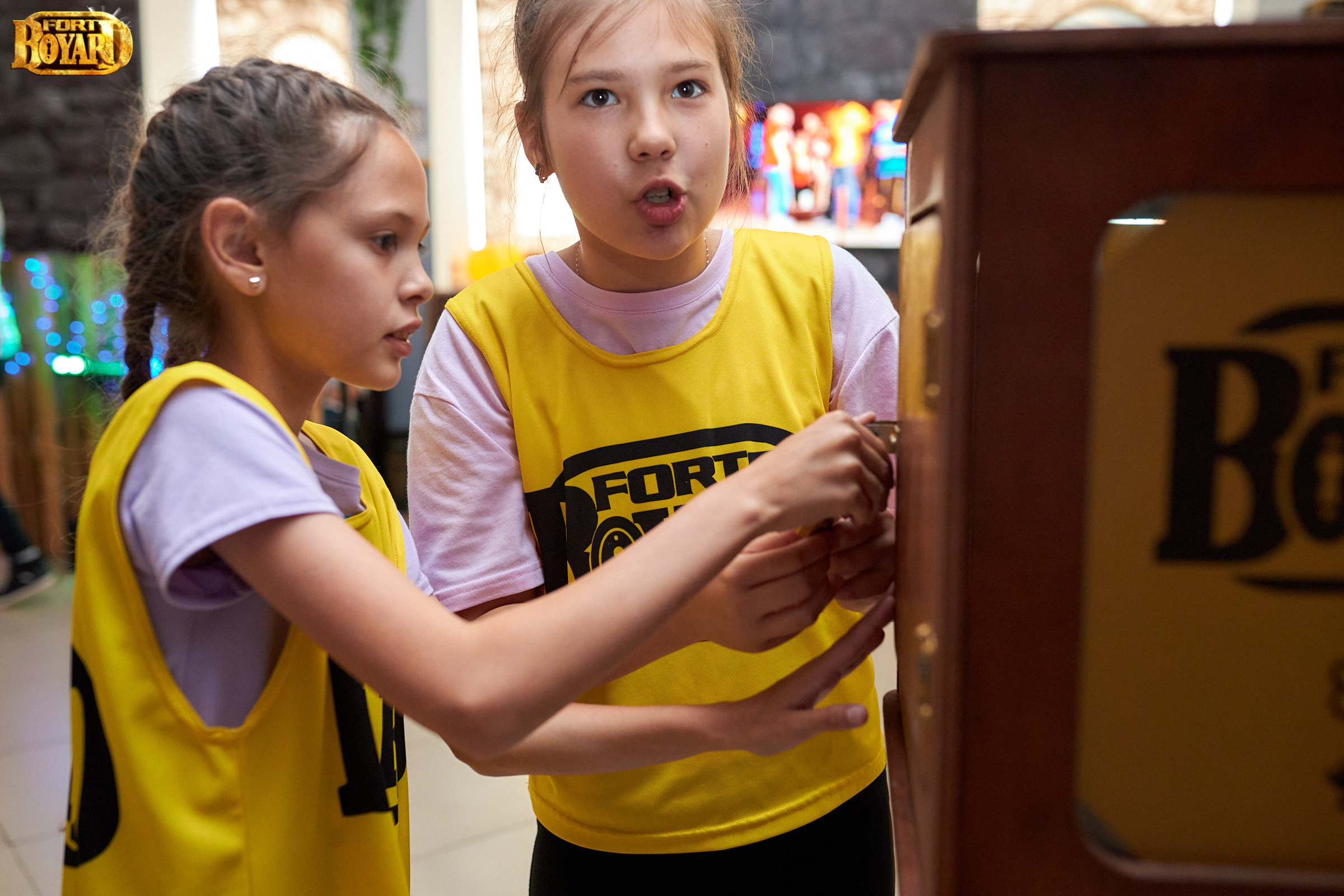 Форд Боярд. Выпускной 4 класс. Фотограф Валерий Савиовский