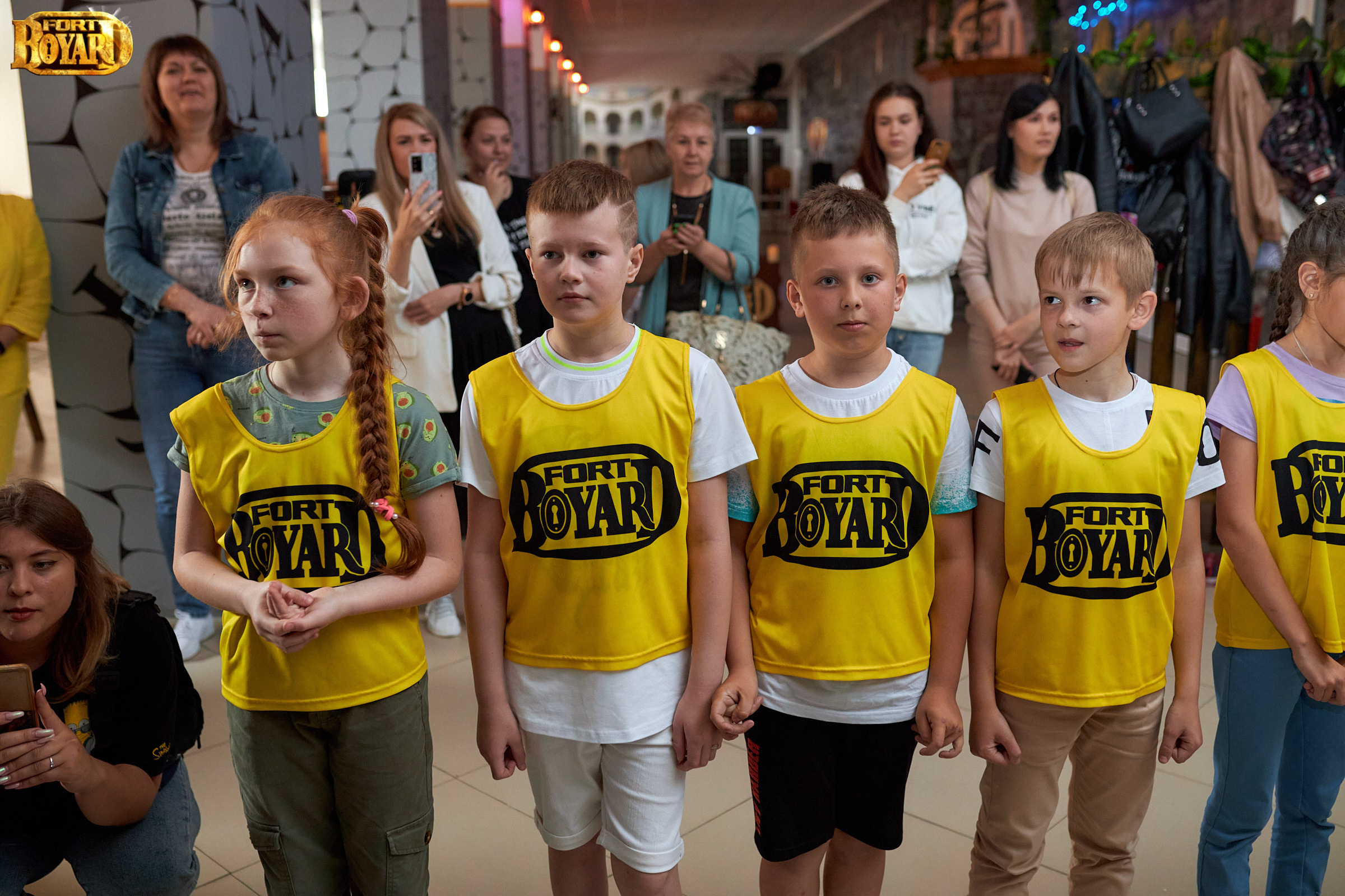 Форд Боярд. Выпускной 4 класс. Фотограф Валерий Савиовский