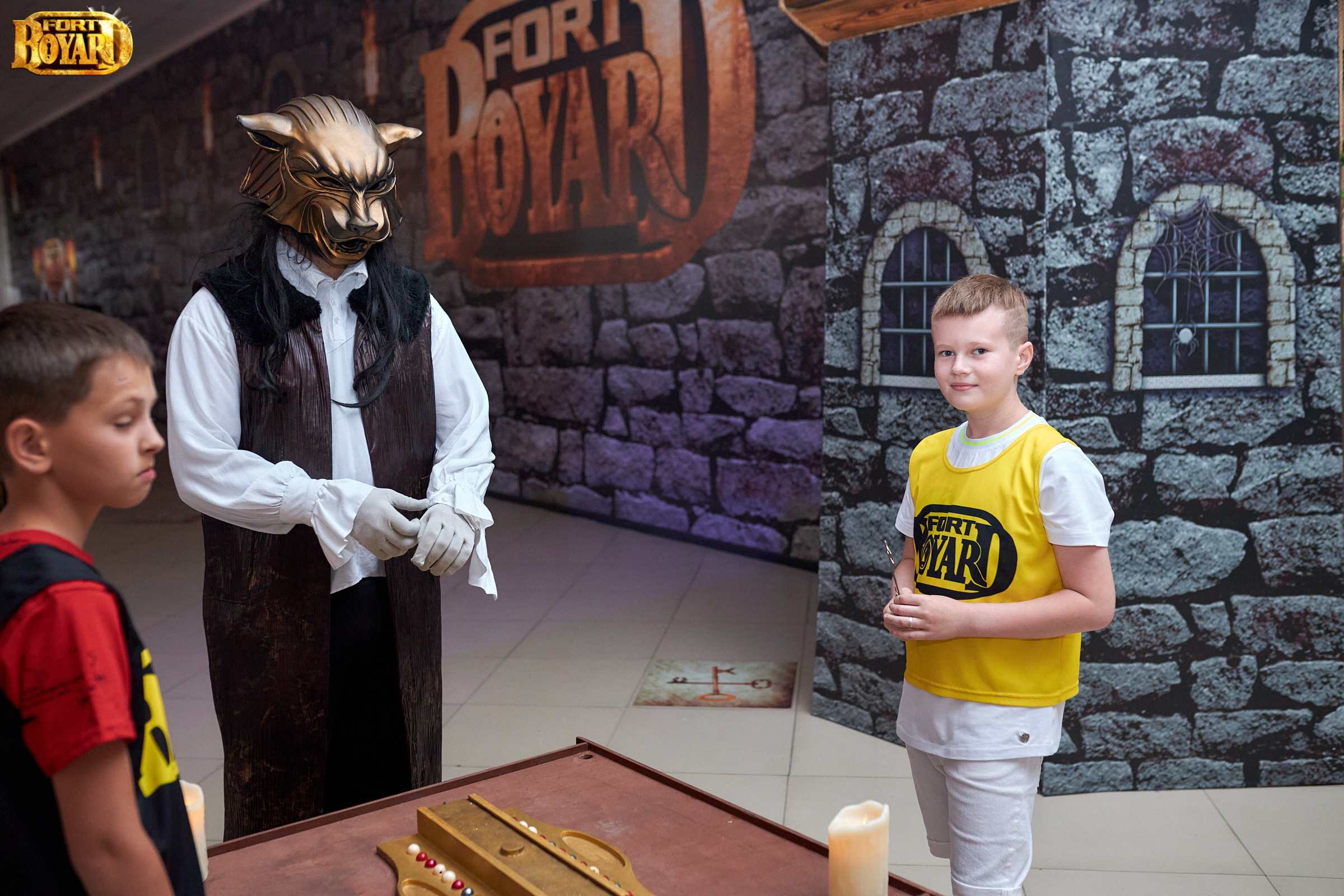 Форд Боярд. Выпускной 4 класс. Фотограф Валерий Савиовский