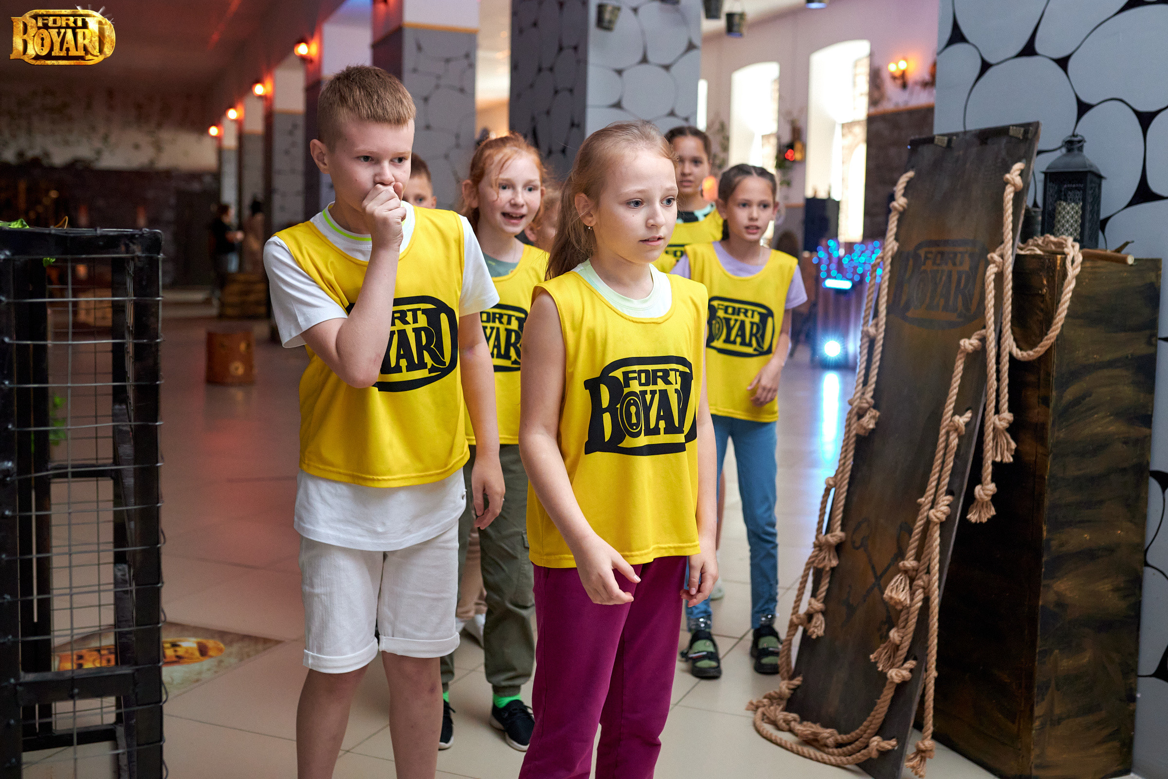 Форд Боярд. Выпускной 4 класс. Фотограф Валерий Савиовский