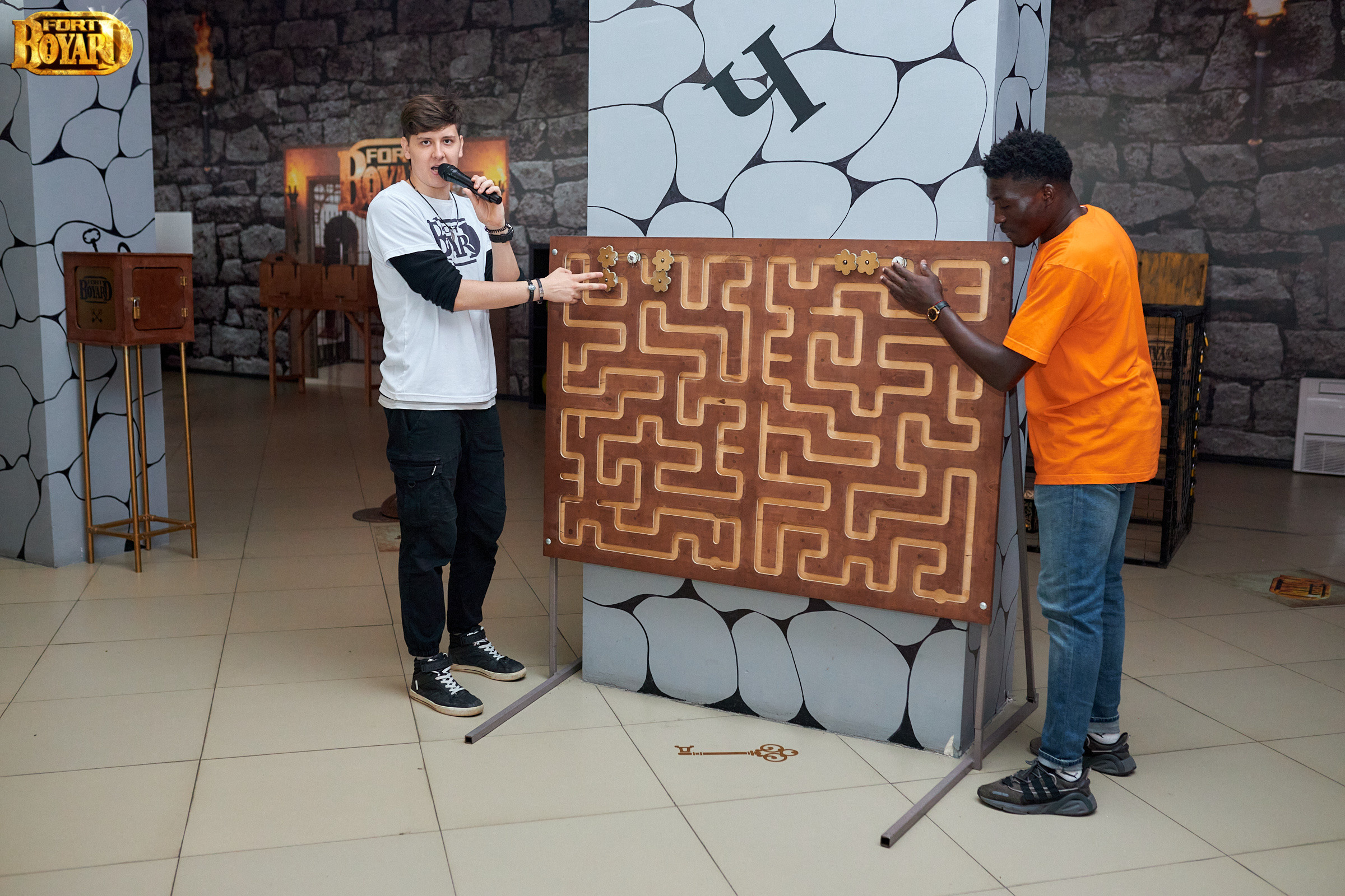 Форд Боярд. Выпускной 4 класс. Фотограф Валерий Савиовский