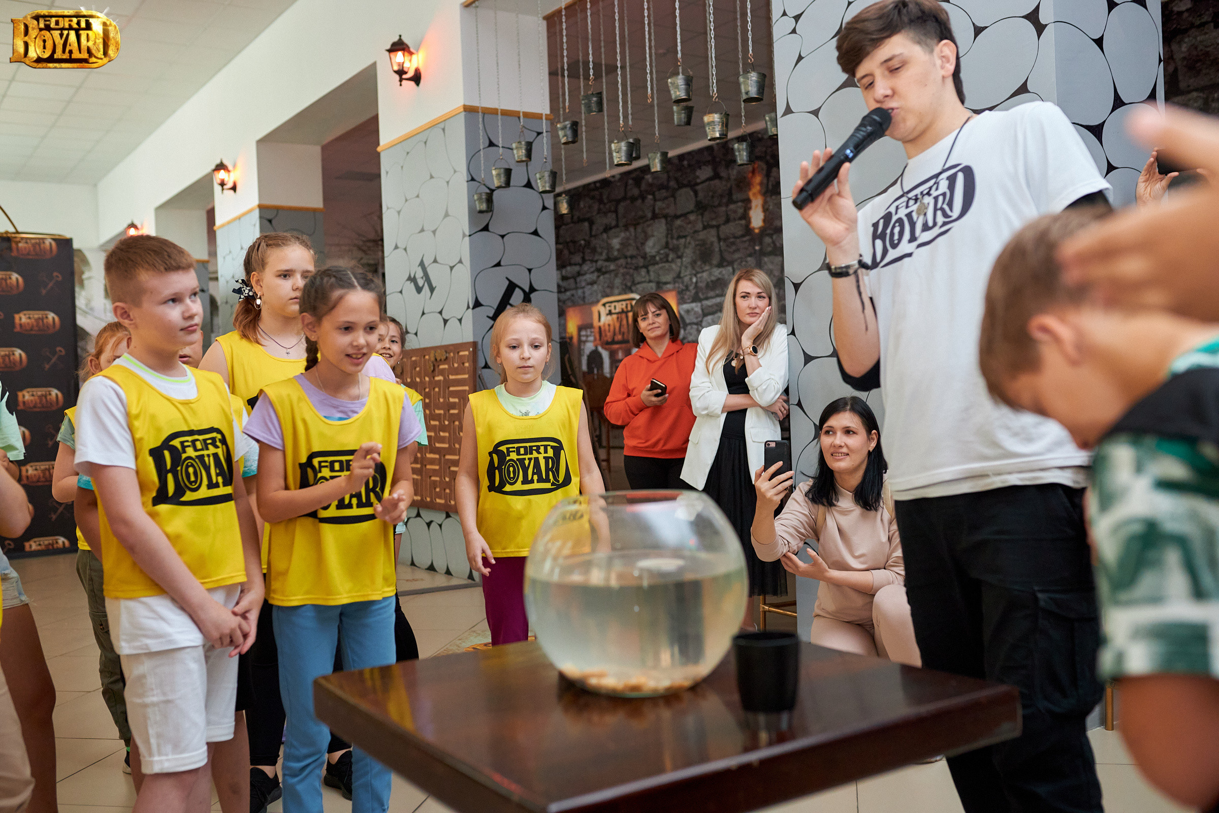 Форд Боярд. Выпускной 4 класс. Фотограф Валерий Савиовский