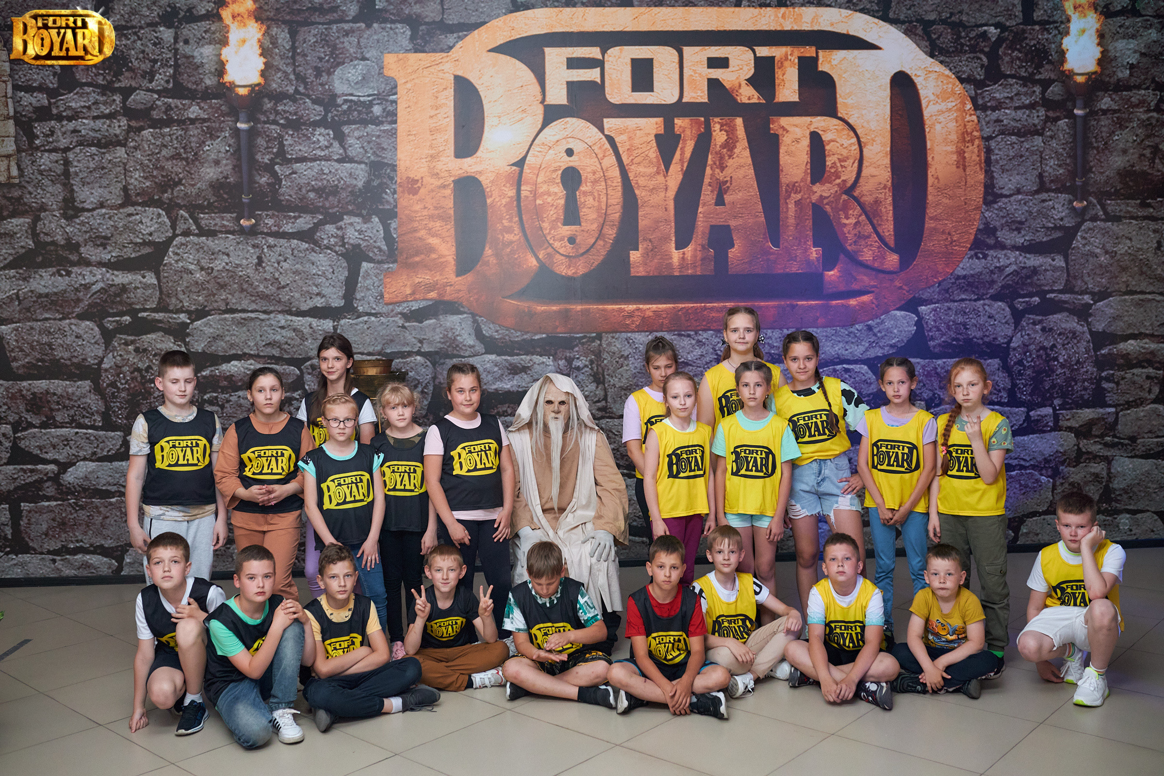 Форд Боярд. Выпускной 4 класс. Фотограф Валерий Савиовский