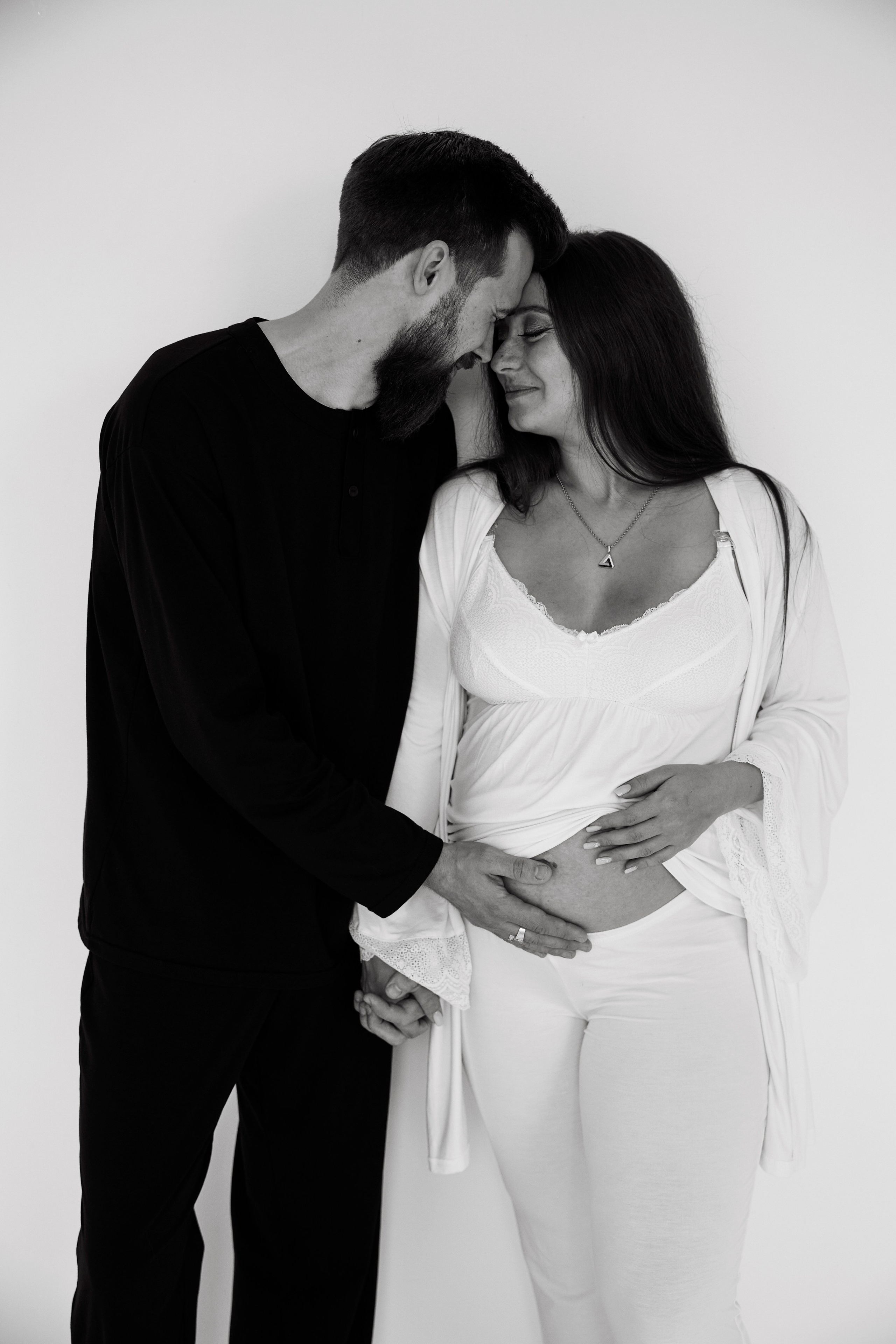 Фотосессия беременности в студии. Портретный, семейный, свадебный фотограф в Магадане — Екатерина Литвин