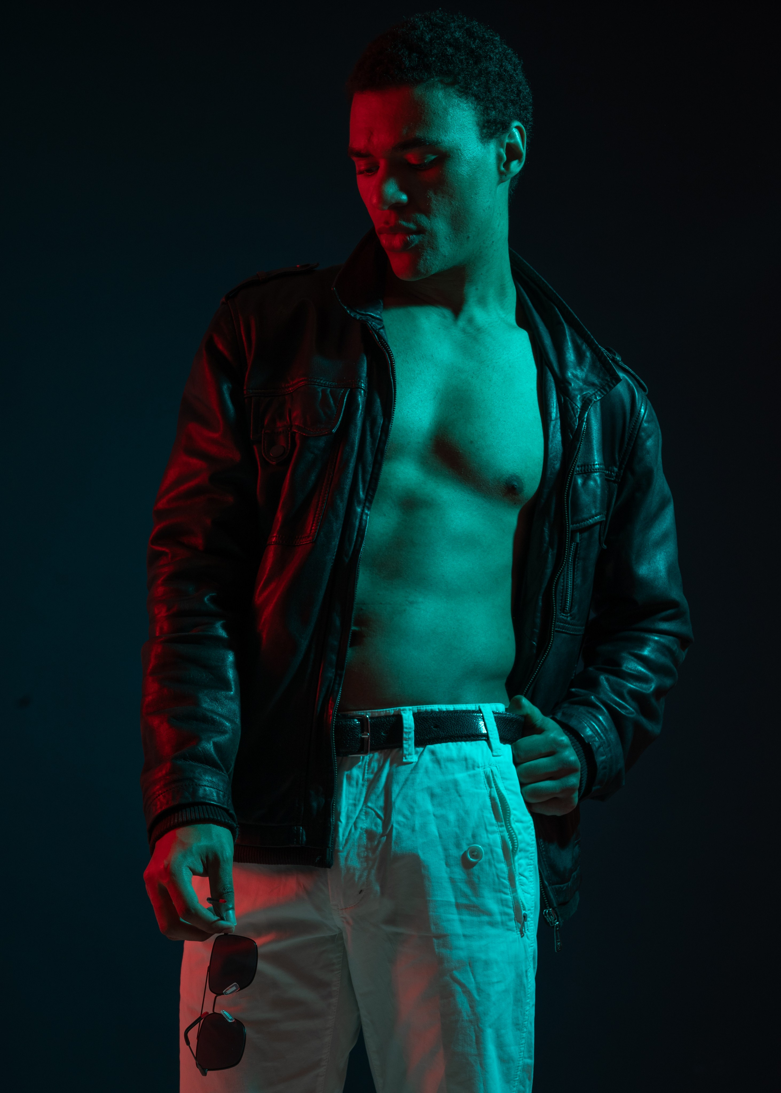 Мужская фотосессия. П&П — Полезное с Приятным. Фотоэкскурсии — Москва на память. Экскурсовод и фотограф в Москве. Увези столицу в своём альбоме!