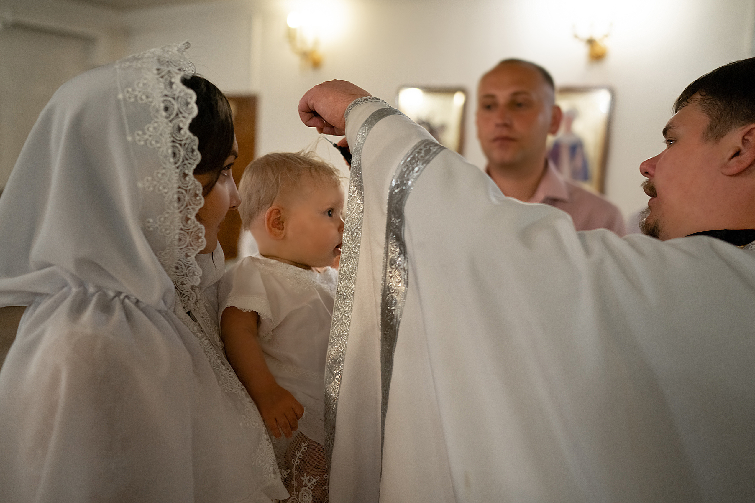 Крещение Златы Храм Рождества Христова. Фотограф на Крещение и Венчание в Красноярске Рамазанова Юлия