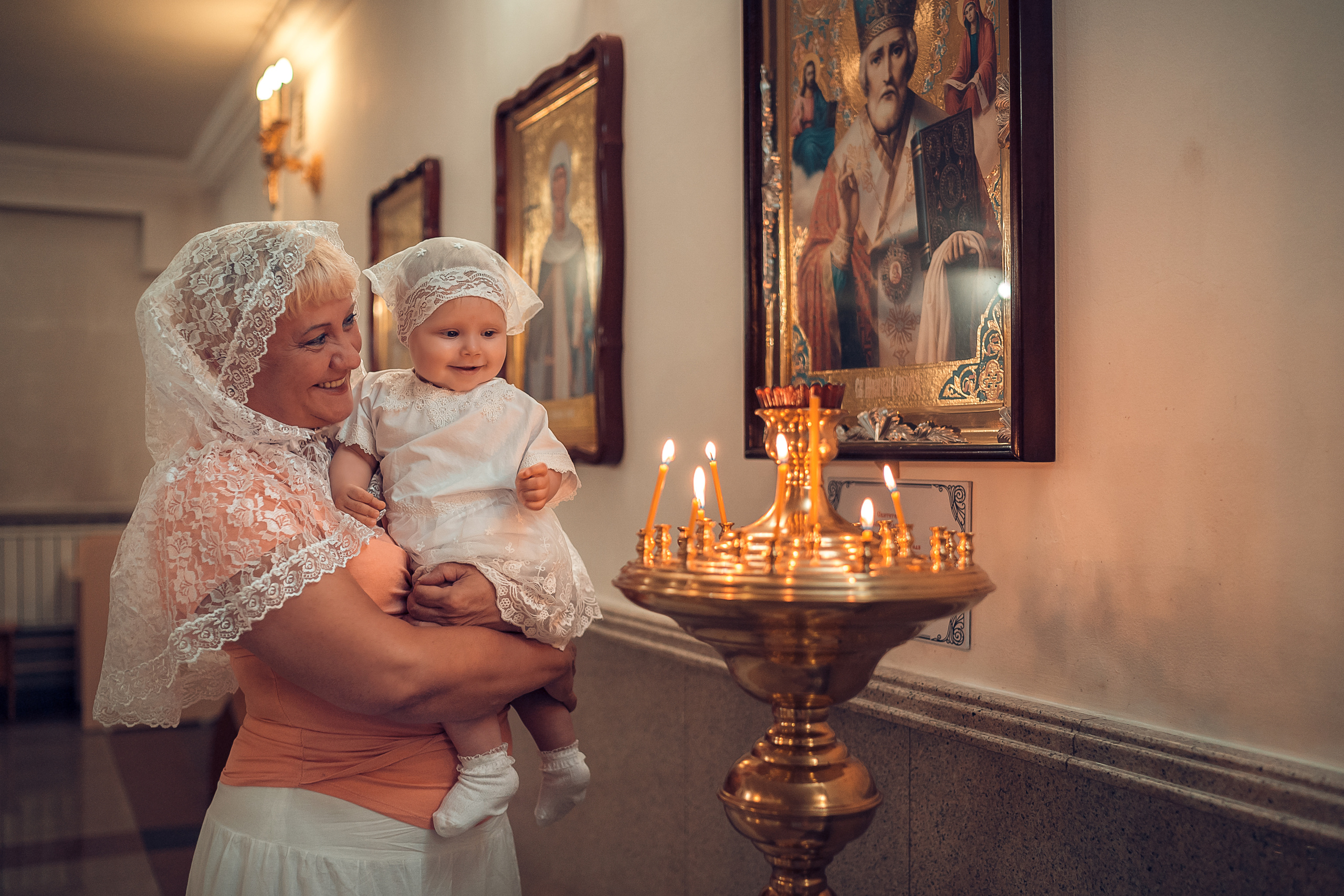 Крещение Златы Храм Рождества Христова. Фотограф на Крещение и Венчание в Красноярске Рамазанова Юлия