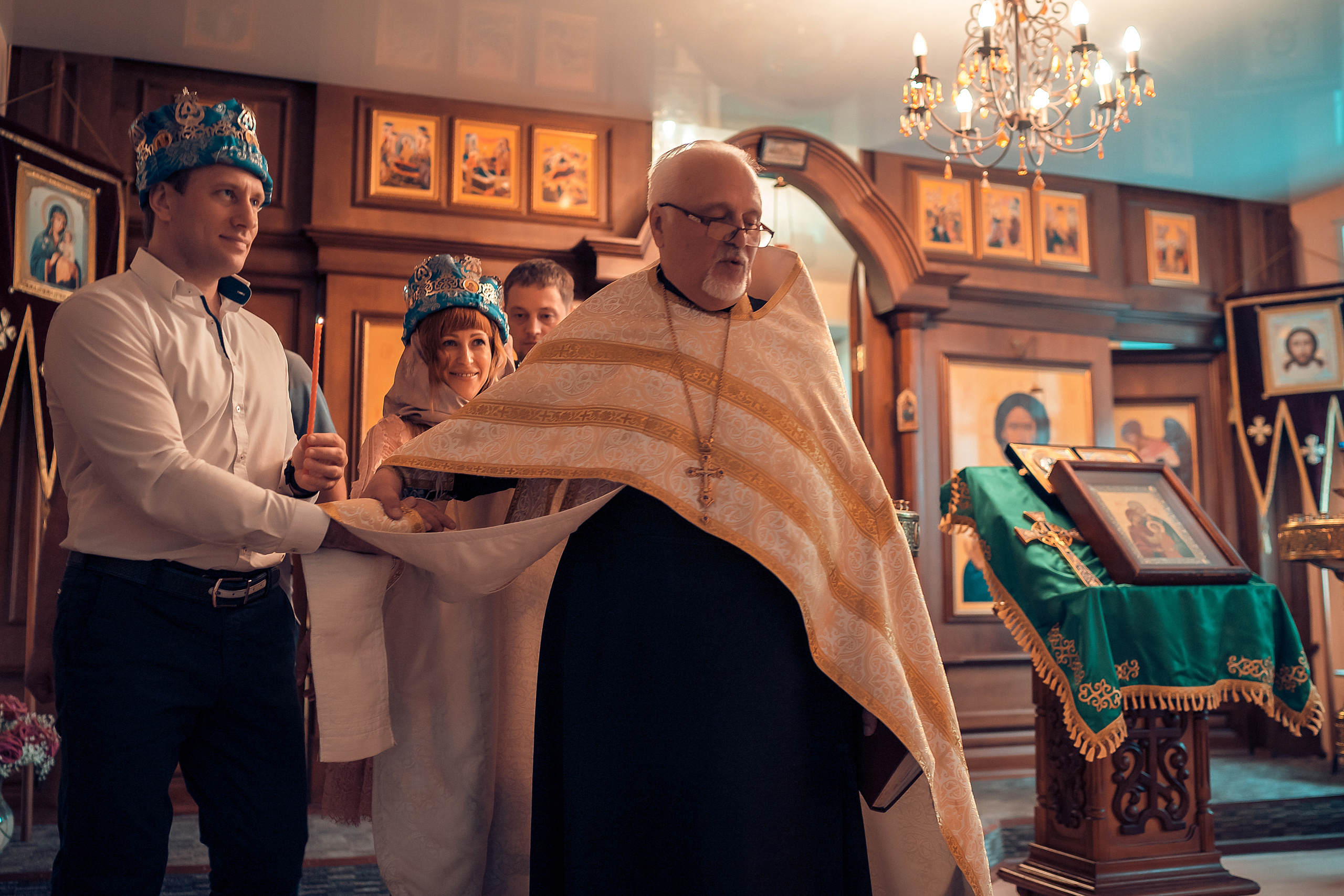 Таинство Венчания Евгения и Ирины Храм Праведного Иосифа Обручника. Фотограф на Крещение и Венчание в Красноярске Рамазанова Юлия