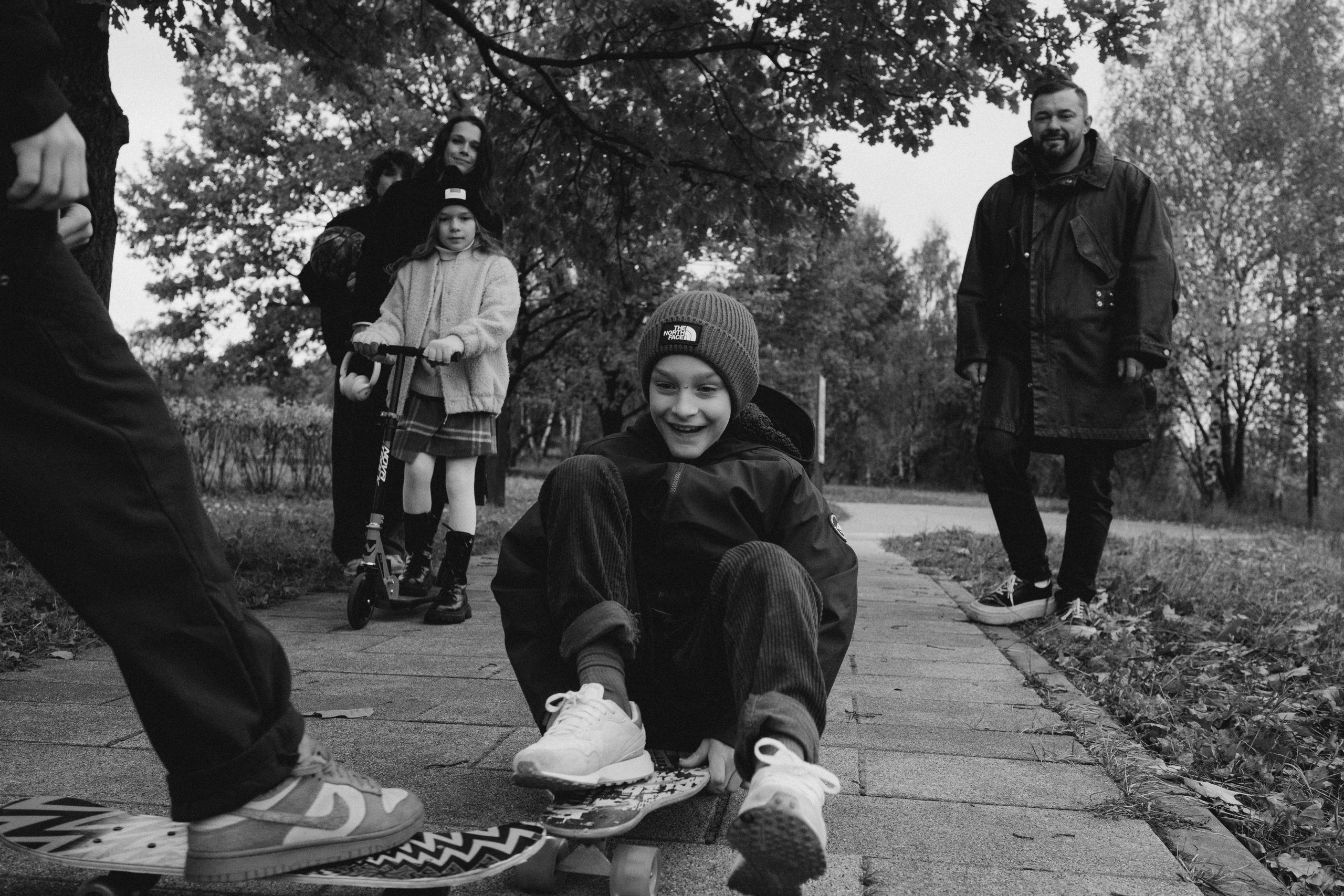 Даша с семьей (прогулка в парке). Фотограф Москва / Зеленоград — Наталья Петухова